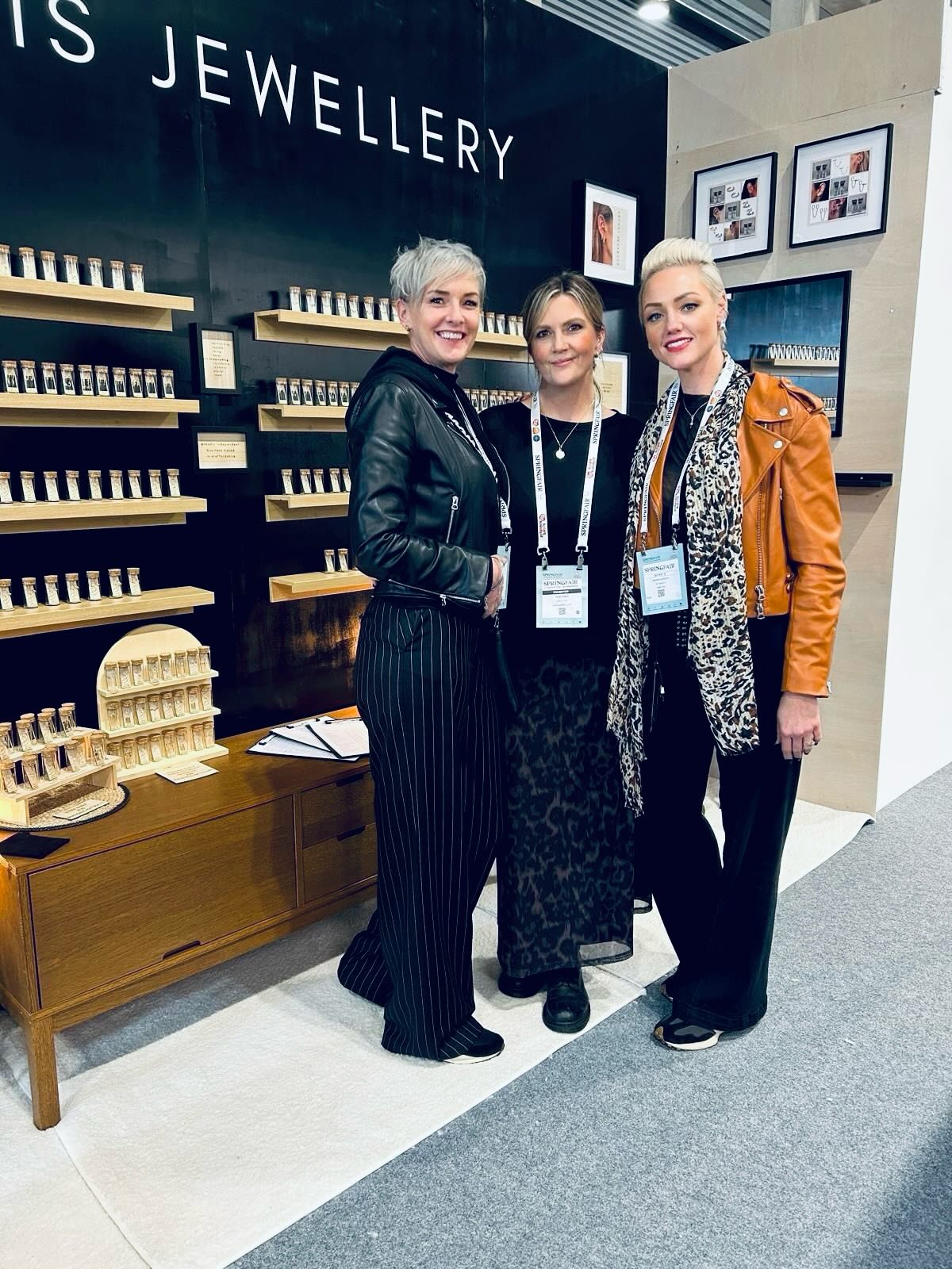 Another amazing day at the @springautumnfair meeting new, wonderful people and catching up with existing stockists 🤍
It was so good to see Laura from @handmadedesign.ashbourne ,Gemma and Bev from @styledby2uk and Jen and Sarah from @alittlemooch
With orders from Polzeath to Orkney and everywhere in between, and a potential from Bermuda, She Is really getting around!!
Bring on the next 2 days
#tradeshow
#springfair
#newstockists
#jewellerybrand
#smallbusiness