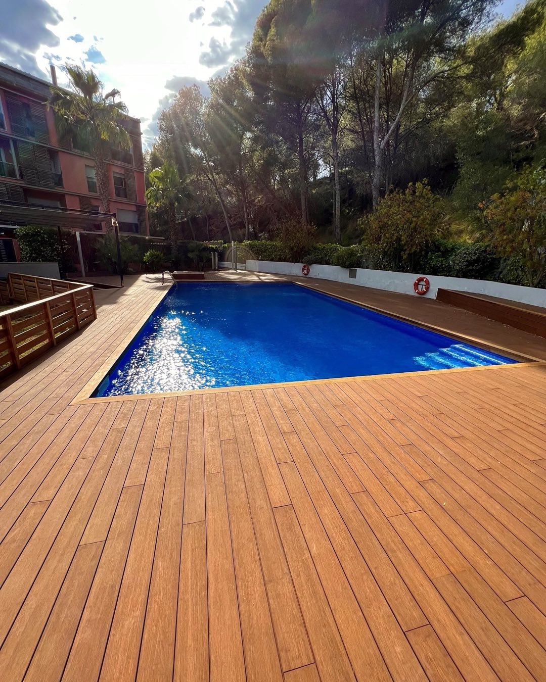 Time for a refresh around the pool this spring? Consider design options, the cost and time savings of Exterpark decking. Do waste the season with messy and expensive construction. @exterparkcanada.ca