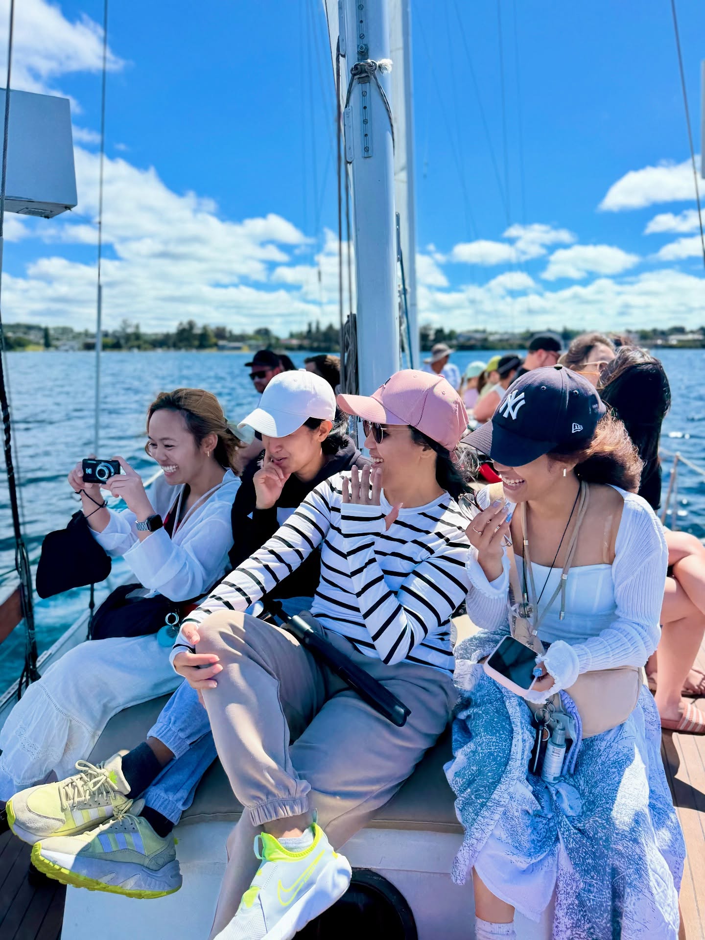 Good company, easy conversations, and Lake Taupō looking its best.
An awesome way to spend a few hours of quality time with the ones you love most 🫶
Tag who you’d bring along.
#SailBarbary #LoveTaupo