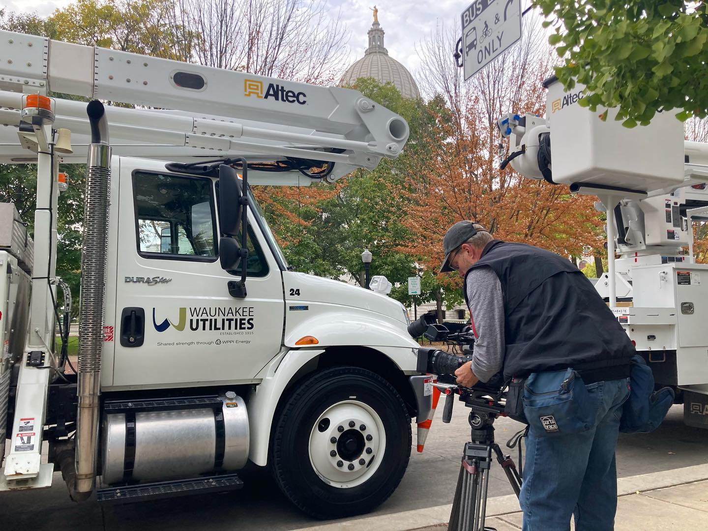 One of our 6 crews storytelling in Dane County #proudlypublicpower