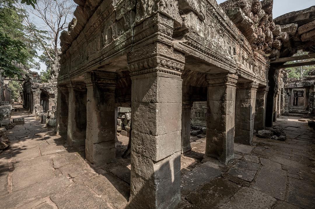 Ta Prohm, Siem Reap - Cambodia.
.
.
.
#travelgram #instatravel #BBCTravel #templesofcambodia #angkor #ancientruins #photography #photographyislifee #canon #canonphotography #travel #travelphotography #cambodia #documentary #temples #documentaryphotography #worldcaptures #tourism #worldplaces #worldingram #natgeotravel #traveler #instapassport #travelpics #tourist #travelphoto #natgeoyourshot #photooftheday #photographer #SiemReap