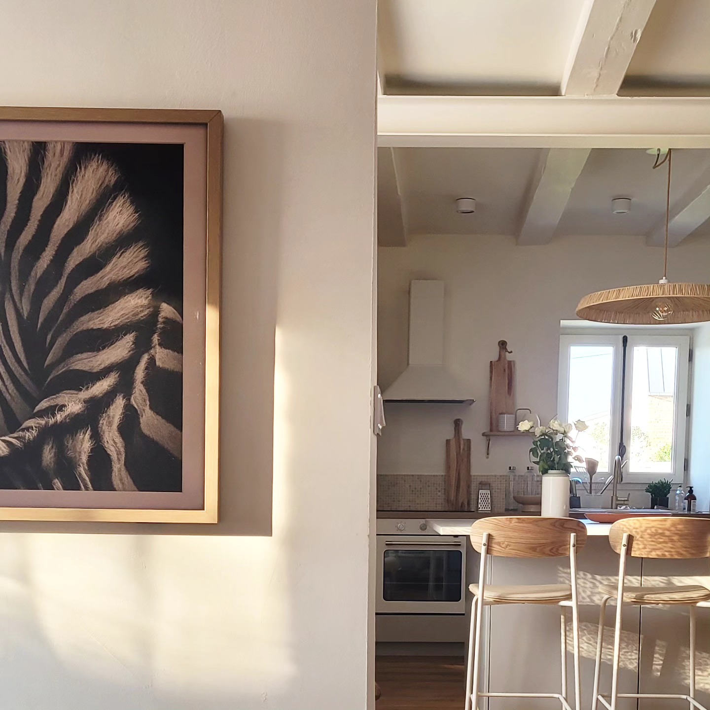 PROJET MANOIR DE LA MOTTE
Réveil matinal devant ces rayons de soleil . Prendre le temps d'observer son travail et de se remplir de l'âme d'un lieu.