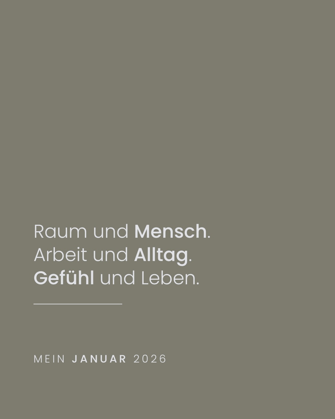 Bisschen late to the party - aber was solls!
Nachdem hier auf dem Kanal ja doch inzwischen recht wenig privates geteilt wird, dachte ich ein monatlicher Camera-Roll wär vielleicht ganz cool? Was meint ihr? Jeden Monat einen?
Also here we go. Mein Januar 2026
1. Winterwonderland in Norddeutschland. Absolute Magie. Viele Spaziergänge im Schnee, wunderschöne Schneeaufnahmen mit der Kamera.
2. Habe die Farbe Brombeer/lila für mich entdeckt und muss nun den Kleiderschrank aufstocken!
3. Pizzasonntag-Ritual mit dem besten Weihnachtsgeschenk vom Sohnemann: Pizzaschere!
4. Natürlich das virale Softeis im Schnee gemacht und mir fast n Tennisarm gerührt….
5. Neue Brandingfotos sind entstanden mit meiner lieben @heimatliebefotografie <3
6. Bastelabend mit Freundinnen
7. Die krassesten Polarlichter gesehen und festhalten dürfen. Jedesmal immernoch ein atemberaubendes Erlebnis!
8. Ein Wellnesstrip mit der Dalton Crew nach Brüssel erlebt.
9. Nach 2 Monaten Pause wieder beim EMS Training dabei.
10. Meinen Kunden Auer Acoustic auf die HiFi Messe begleitet und die Lautsprecher endlich mal live gehört.
11. Dezent neidisch auf Lennart gewesen…