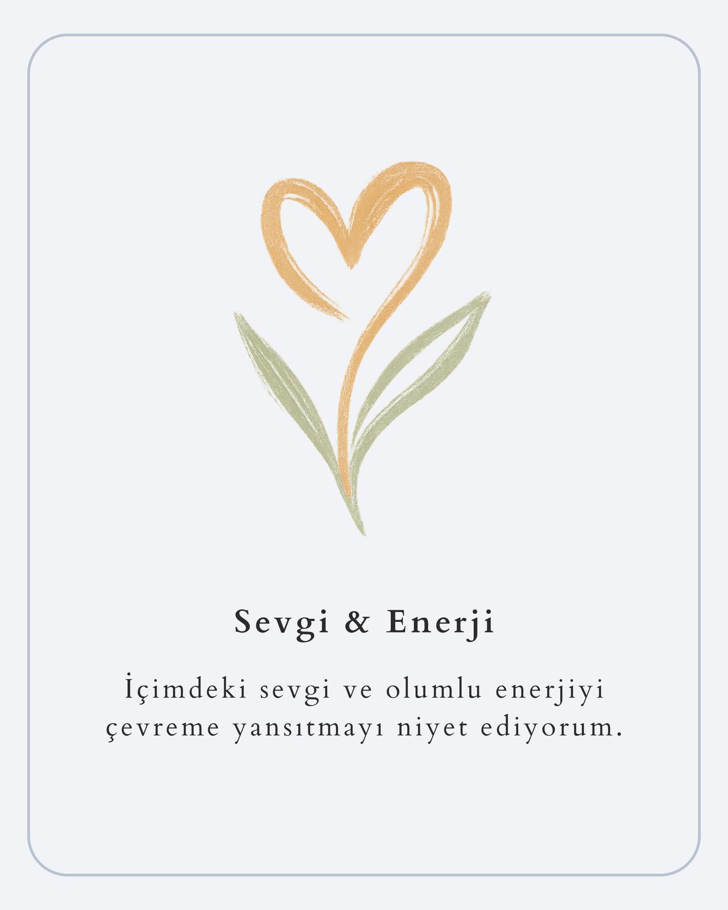 İçimdeki sevgi ve olumlu enerjiyi çevreme yansıtmayı niyet ediyorum.
Pratikten sonra bu niyet, gün boyunca davranışlarını yönlendirir. Başkalarına karşı daha nazik ve anlayışlı olmanı sağlar. Olumlu enerjiyi yaymak, hem ilişkilerini hem de kendi ruh halini güçlendirir. Günlük etkileşimlerde daha sakin, sevecen ve etkili olmanı sağlar. Enerjin, başkalarının da moralini ve motivasyonunu yükseltir.
.
.
.
.
.
.
.
.
#yoga #yogalife #yogainspiration #mindfulness #meditation wellness innerpeace selfcare selflove spirituality intention intentionalliving affirmations dailyintention positivevibes energyhealing manifestation highvibes mindbodysoul minimalart minimaldesign aestheticfeed calmingaesthetic softaesthetic zenvibes yogaegzersizi meditasyon farkındalık enerjiçalışması niyet niyetkartı ruhsalgelisim