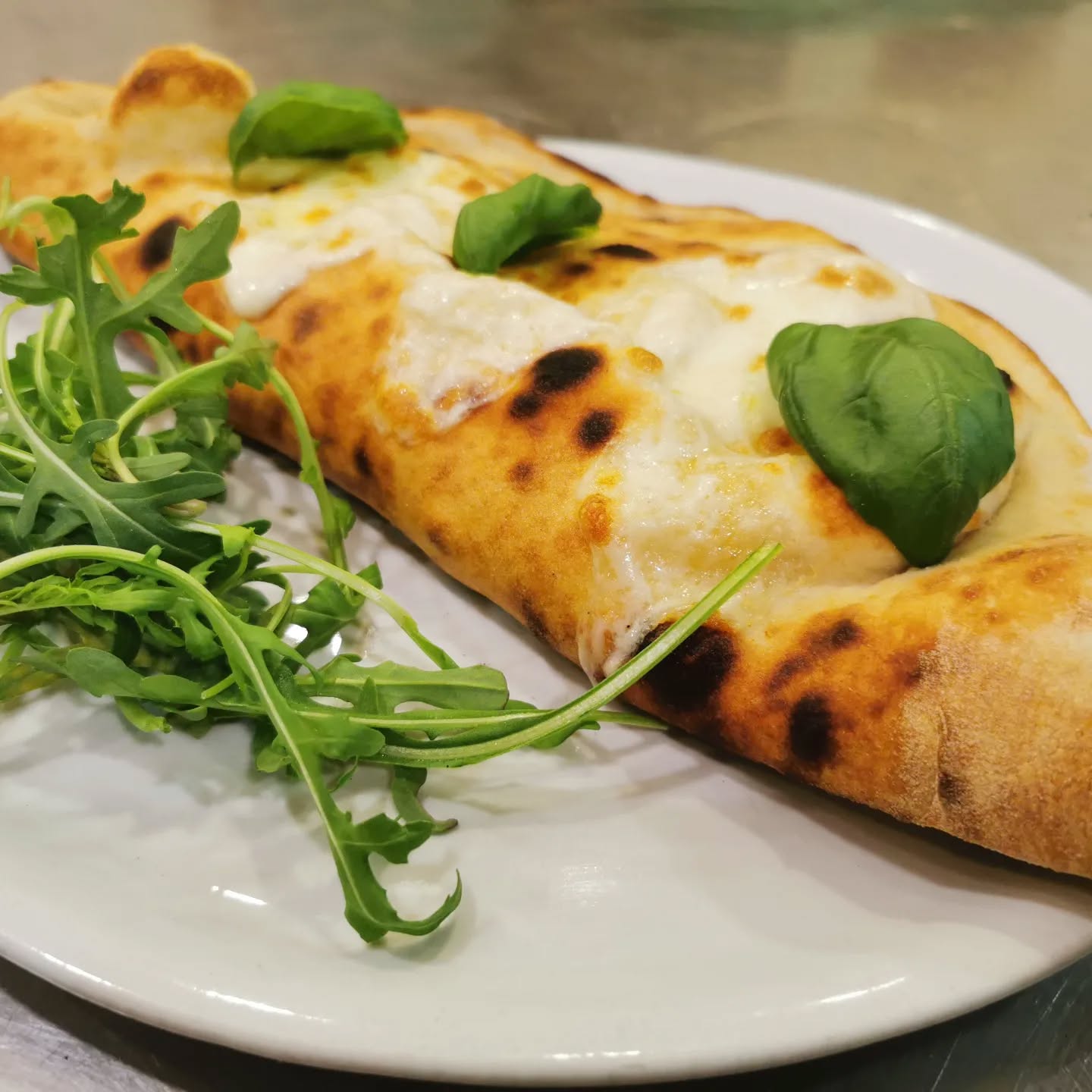 Spargel Calzone!!
Nur telefonisch bestellbar.