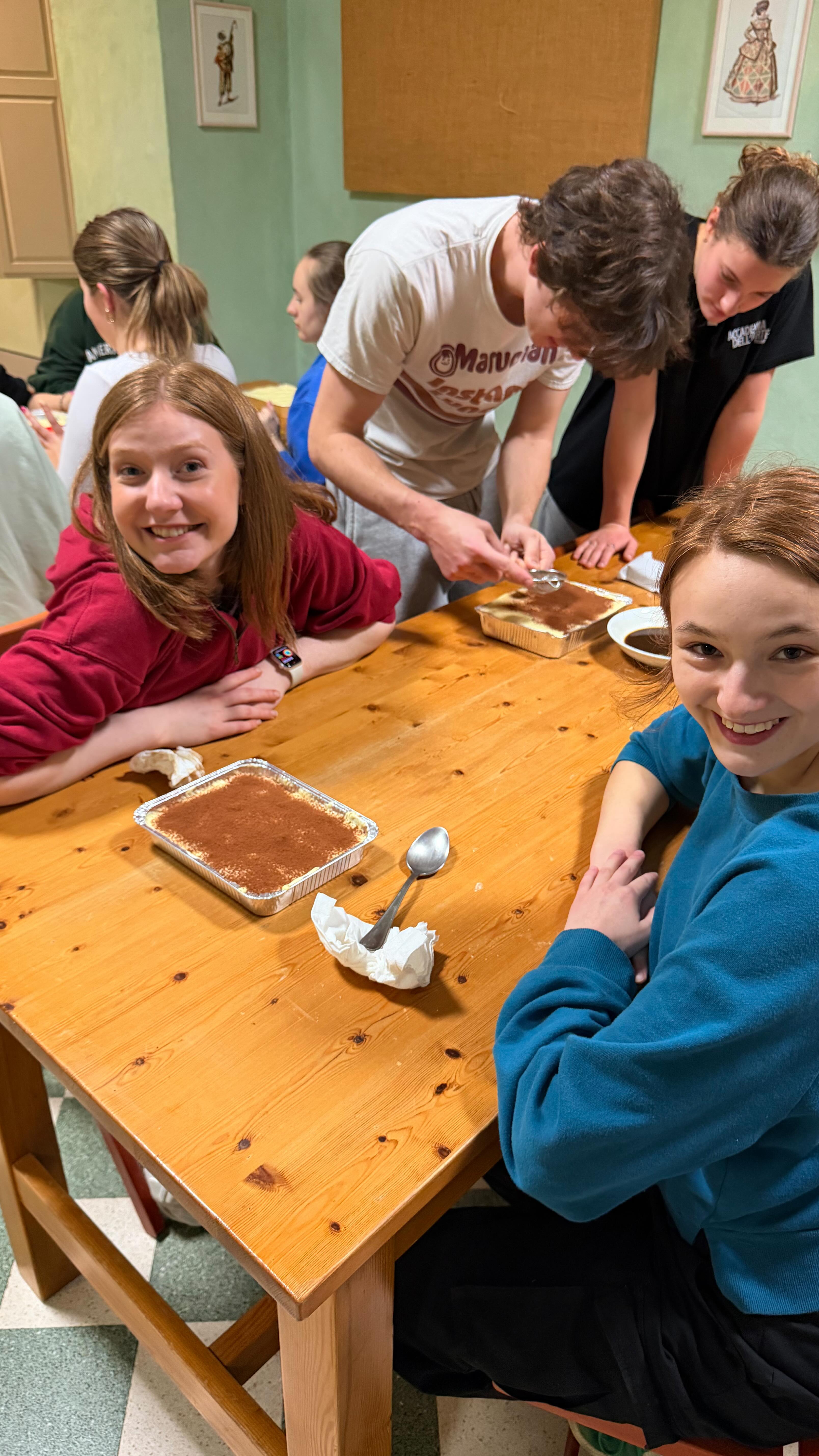 Our physical theatre & dance students took a break from their rigorous training to master tiramisu—because artistry doesn’t stop at the studio. In Italy, art means more than technique: it’s discipline, tradition, and learning culture hands-on (and fork-first). Studying abroad = training hard, honoring history, and savoring every layer 😋 #accademiadellarte #studyabroad #italy #adalife #performingarts