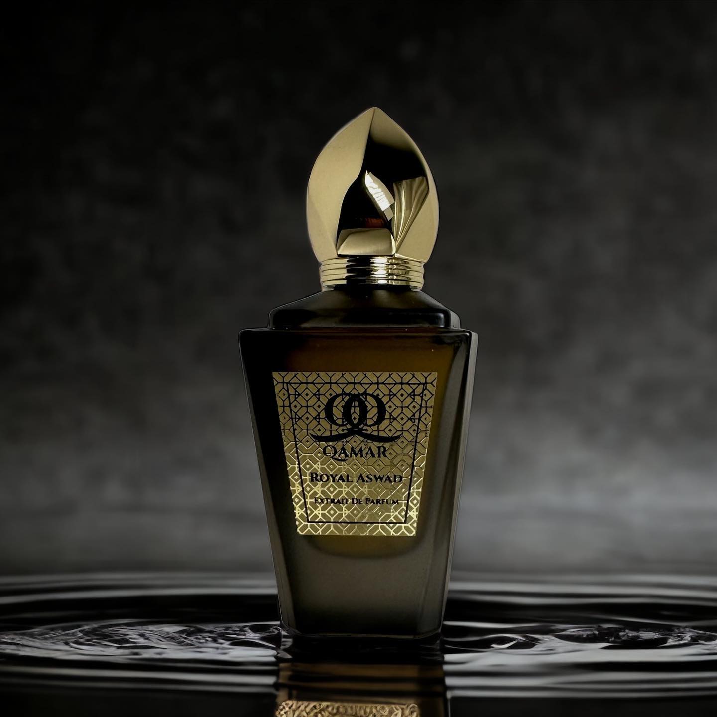 Let yourself reflect who you truly are wearing our sensational perfume.
دع نفسك تعكس من أنت حقًا ترتدي عطرنا المثير
•
•
•
#dubaiperfumes #extraitdeparfum
#beauty #fragrance #fragrances #fragrancelover #fragrantica #instafragrance #luxury #luxuryfragrance #luxuryperfumes #luxuryperfumesbrand #perfumery #عطور