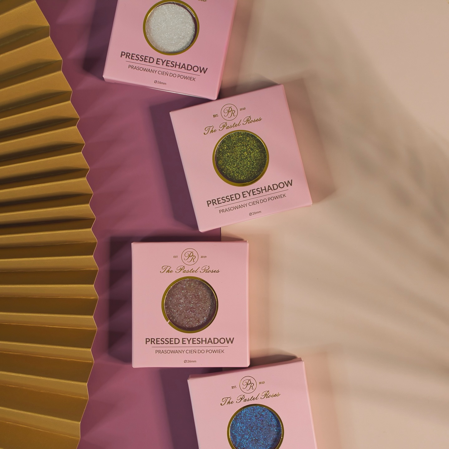 It’s the last day of our sale! Treat Yourself 💞
Get 20% off everything with code SEASON 🎉
Plus, with every order you’ll receive a small free gift – a random eyeshadow ✨ #thepastelroses #sale