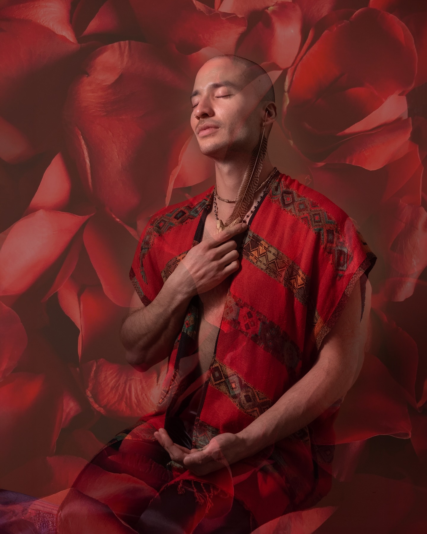 Artistic headshot for the multifaceted @nicoblackelk I really enjoyed this cozy home studio photoshoot, thank you for the music!