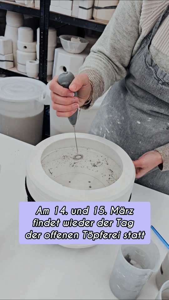 Tag der offenen Töpferei am 14. & 15 März 2026
Kommt gern vorbei und schaut mir über die Schulter, wie meine Porzellanunikate in Handarbeit entstehen.
Dieses Jahr gibt es wieder eine Limited Edition zu "Schalenaktion"
Sa & So 10-18 Uhr
Klausenerstr. 1
99099 Erfurt
#TagDerOffenenTöpferei #porcelain #thueringerporzellan #tagderoffenentür