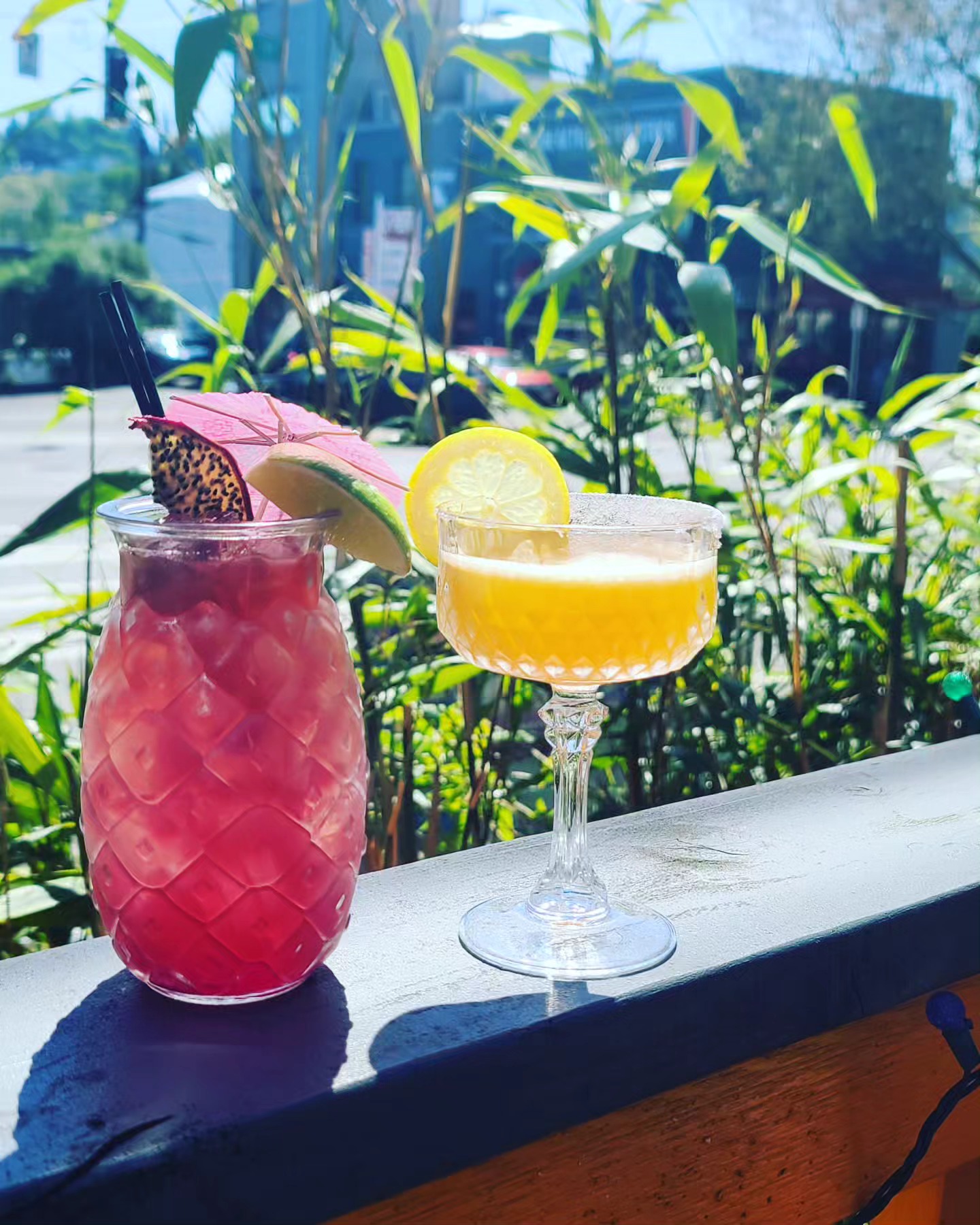 𝔽𝕣𝕚-𝕐𝔸𝕐!!
Finally some sun!
We have patio seating. Covered/Uncovered
Air-conditioned inside dining.
Come in from the heat and enjoy some great refreshments and amazing thai food
#seattlefoodie #seattlesummer #sun #fremont
#seattlerestaurants #seattleeats #seattlecocktails #seattlebars #thaifood #seattlefood #dogfriendlyrestaurant #familyowned #immigrantowned #womenownedbusiness