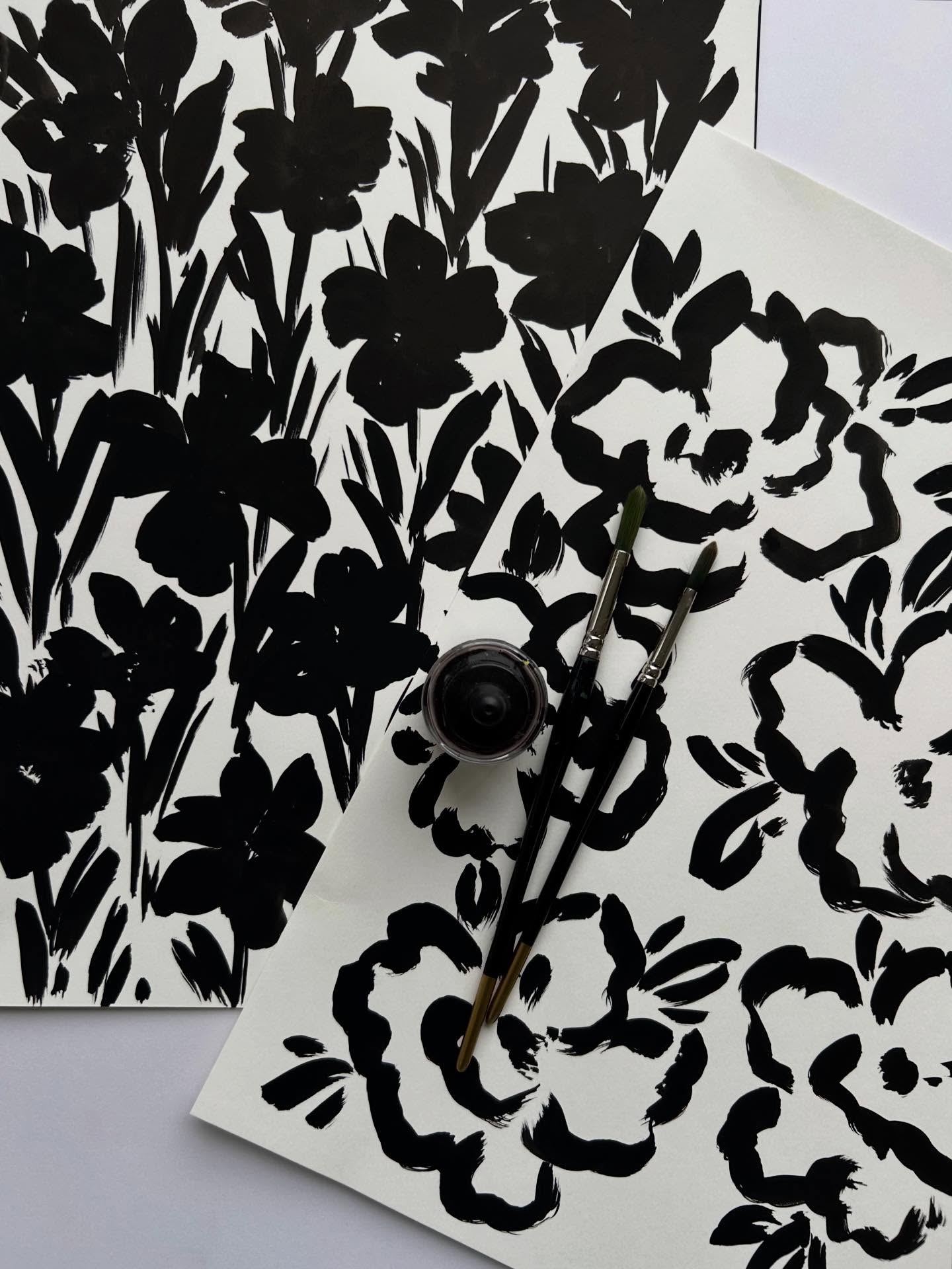 Some recent additions to the print shop which launched last week 🖤
New prints will be dropping each month, comment ‘EXCLUSIVE’ to be added to my email list for first access 💌
#printdesigner #freelanceprintdesigner #swimwearprint #surfacepatterndesign #womenswearprint
