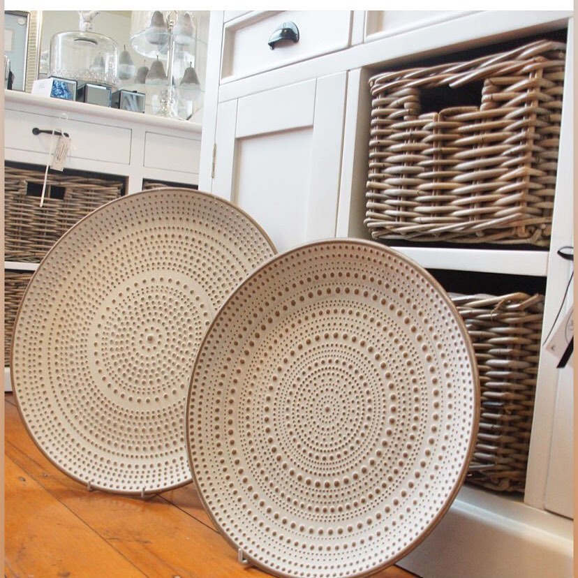 Our White Wash Timber Spotted Platters featured @speciallygifted @libertyhomeandgiftware #interiordesign #decor