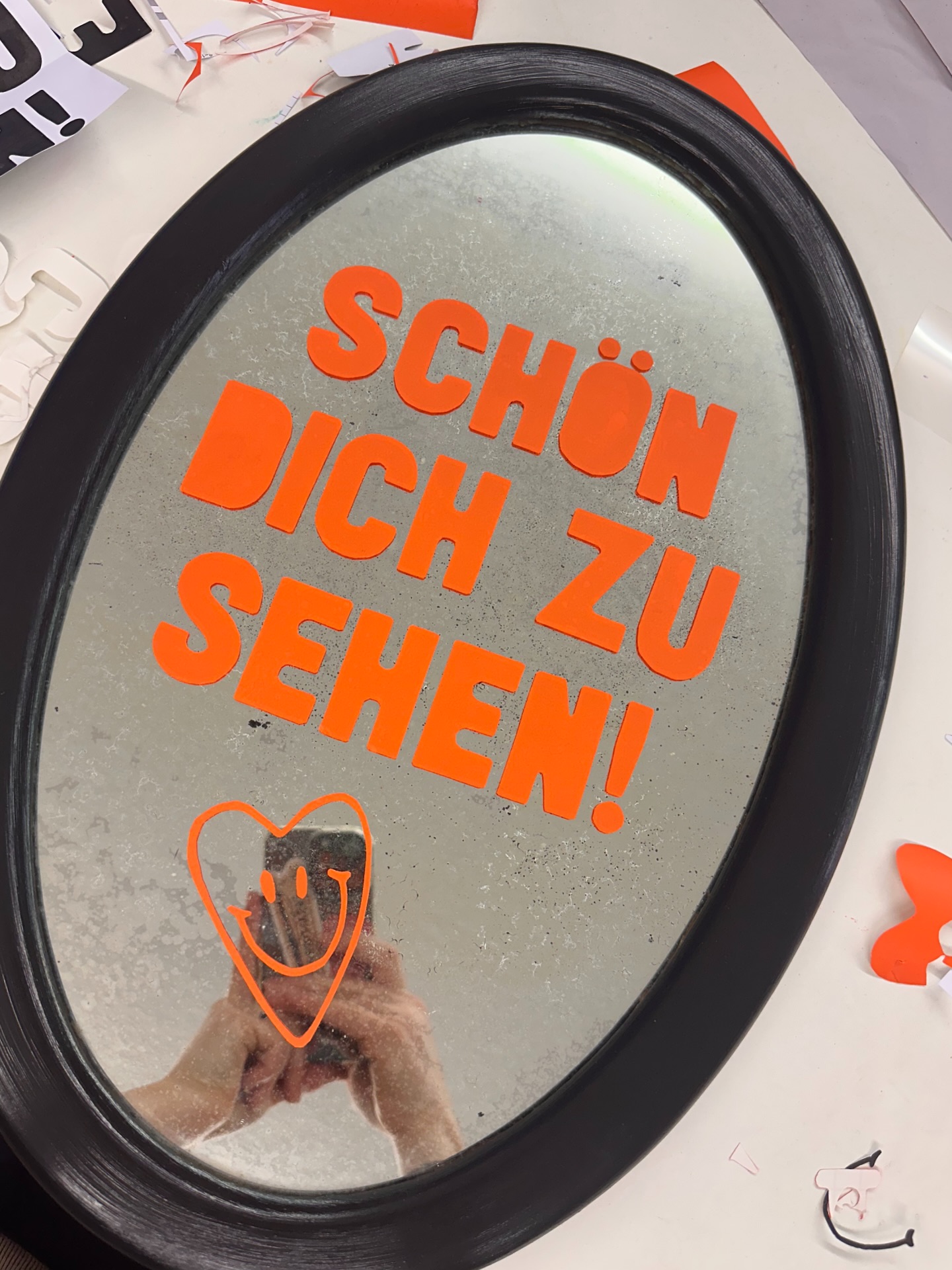 Wieder mal offtopic ein kleines Spiegel Upcycling - diesen Straßenschatz konnte ich trotz der schlechten Spiegel Qualität nicht liegen lassen und hab ihn für das Hauptquartier mit einer kleinen Nachricht bestückt 🧡
|
#diy #schöndichzusehen #jena #juliusmaximus #goodvibes