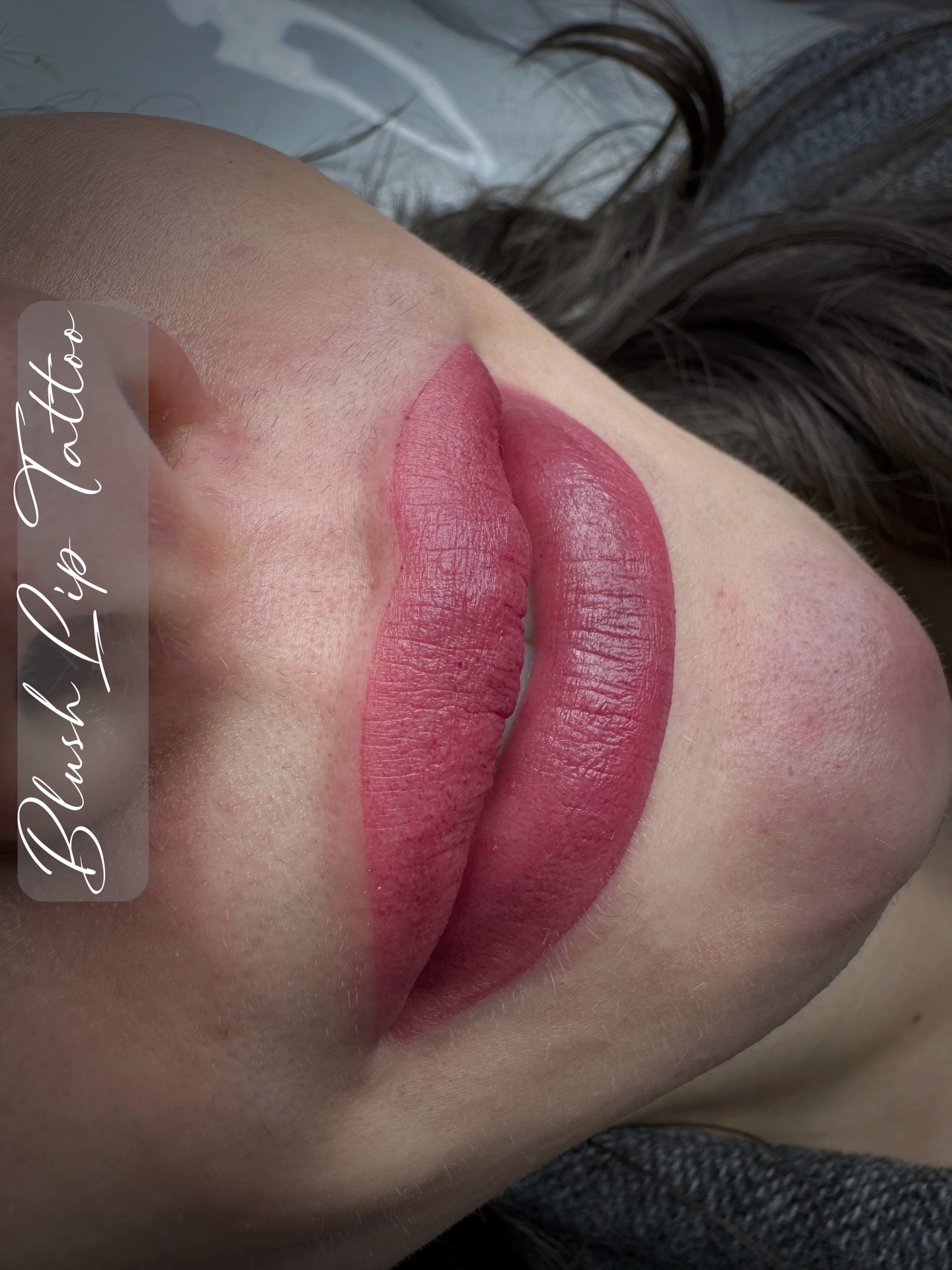 🙋♀️Who want this beautiful lip color ❤️❤️!
#liptattoo #blushlips #tattooedlips #wellingtoncosmetictattoo #semipermanentlips