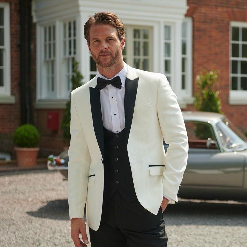 T U X E D O S
•
As the year draws to a close, we’re looking to the future. 2024 is just round the corner and our range of custom made Tuxedos & Smoking Jackets can create the perfect look for your big day.
•
#2024weddingtrends #2024weddings #suithire #weddingsuits #groom #groomssuit #bride #style #tailoring #kentwedding #essexwedding #londonwedding #surreywedding #menwithclass #suitsupply #wellsuited #formalwear #hirewear #suithirekent #suithirelondon #weddingsuit #suithirecanterbury #madetoorder