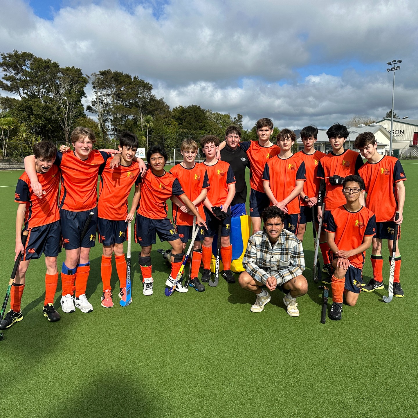 Congrats to our Youth Champ boys winning 3rd place in Group A competition.
It was a close and hard fought match against Waitakere A.
2-2 at the final whistle.
Penalty shootout final score 2-1 👏Congrats to our keeper Jasper as well as Marcus and Harvey for slotting the winning points. Big shoutout too to Coach Armani🏑