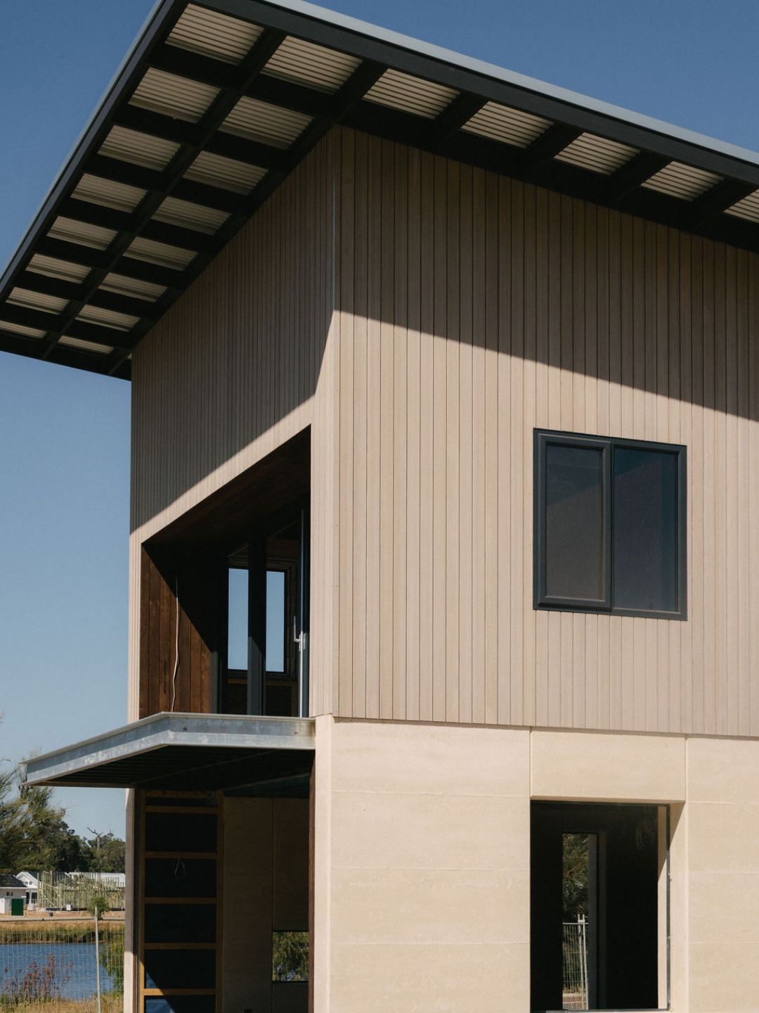 Behind the scenes (and walls!) at our Witchcliffe Eco Village build
📸 by @peggyvoir
Design by @arcologic_design
———
Contact us
M: 0438 209 088
E: Jarrod@hphomes.com.au
#honeypothomes #margaretriverbuilder #southwestbuilder #dreamhomeaustralia #luxuryhomebuilders #architectrualbuilder #witchcliffeecovillage