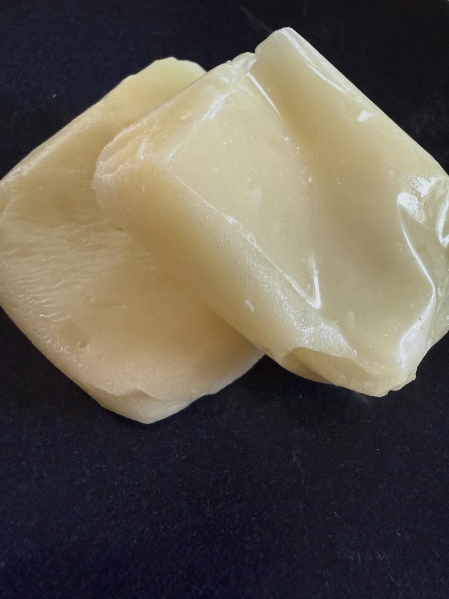 Alaj Mai علچ ماي or Arabic gum is a natural resin harvested from acacia trees, valued for its purity, versatility, and bad breath. It has been used for centuries in food, medicine, and traditional remedies. Known for its mild taste and excellent solubility, Arabic gum supports digestion, gut health, and is widely used as a natural stabilizer in drinks, sweets, and herbal preparations. Pure, plant-based, and time-tested, it’s a simple ingredient with powerful benefits. #arabicgum #iraqiflavors #naturel #acaciatree #traditional