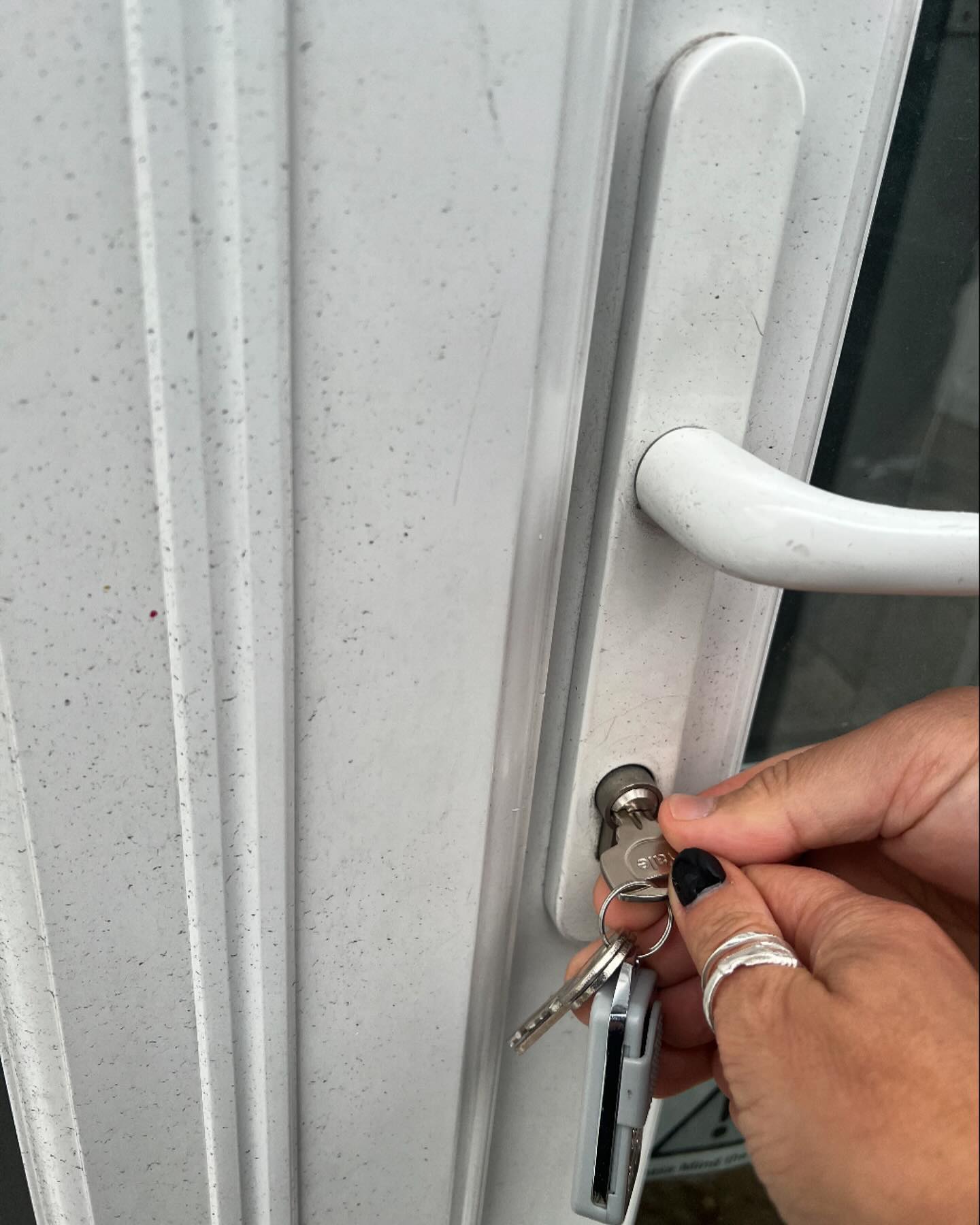 “Unlocking new flavors and endless possibilities! ChefMèd is on a journey of growth and success, one dish at a time. 🌱✨ 🔑 #coffeeshop #coffee #coffeetime #espresso #latte #coffeelover #cafe #love #coffeelovers #baristalife #cappuccino #italianfood #pasticceria #sicilianbites #takeaway @carmelo_carnevale @franca_bongiorno_roberts_