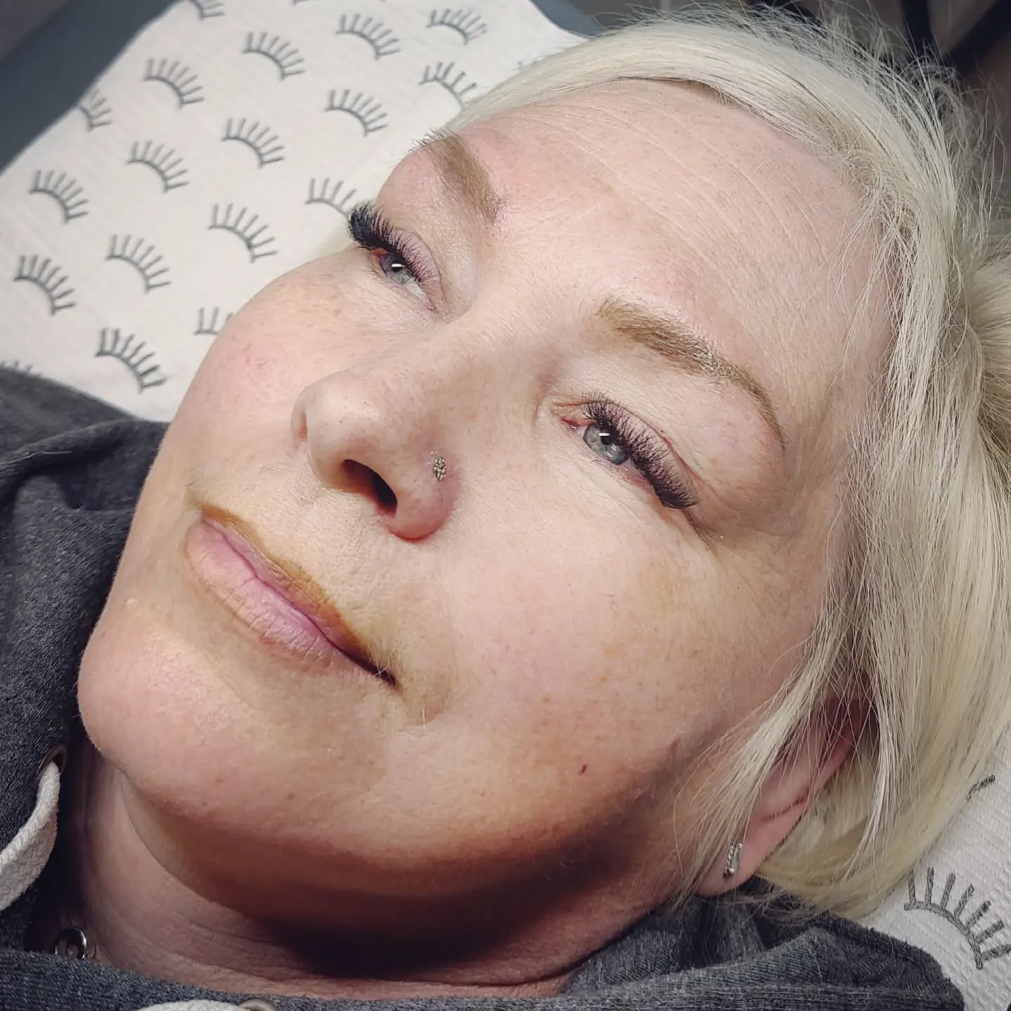 The real makeover comes from within!
#eyelashextensions #nanobrows #beautiful #smallbusiness