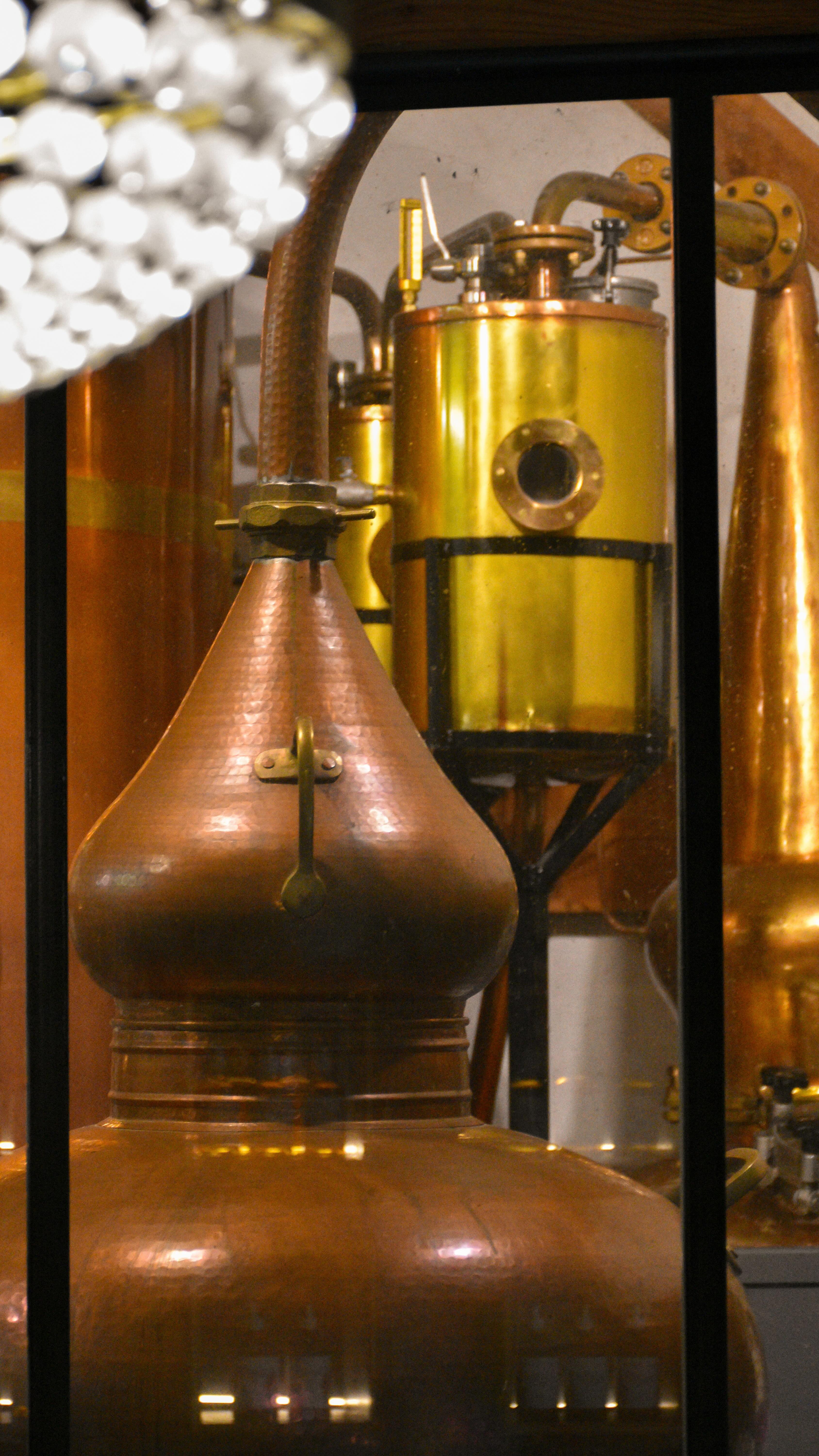 Ahhhh ! La blague incontournable…😅
La carte Vitale ? Toujours pas.
Les bons spiritueux ? Toujours partant 😉🥃
L’abus d’alcool est dangereux pour la santé, à consommer avec modération.
#humour #distillerie #spiritueux