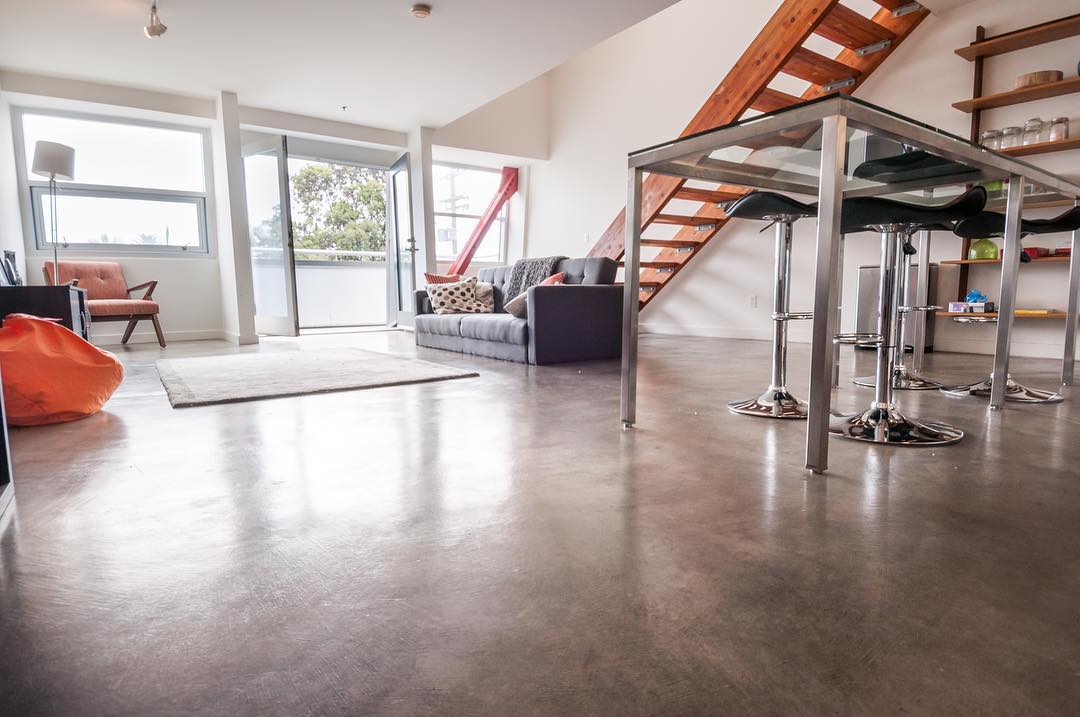 Please welcome our new Venice condo listing. 615 Hampton #B305 $998,000