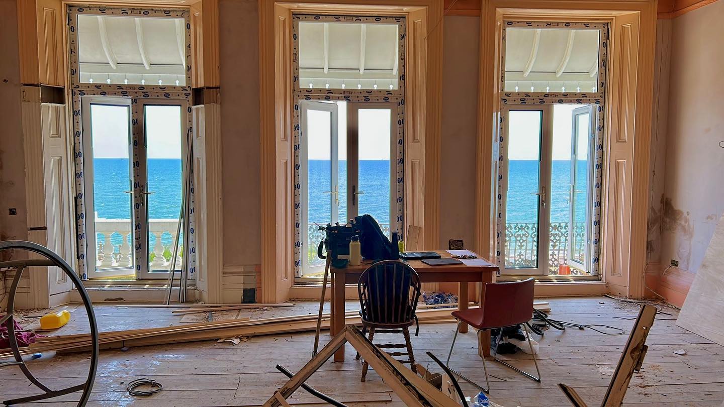Oceanfront property pending …
one of our upcoming projects is sure to be a summer hit! ☀️🌊
#stleonardsonsea #stleonardsproperty #stleonardsonseaistheplacetobe #sunnydays #openplan