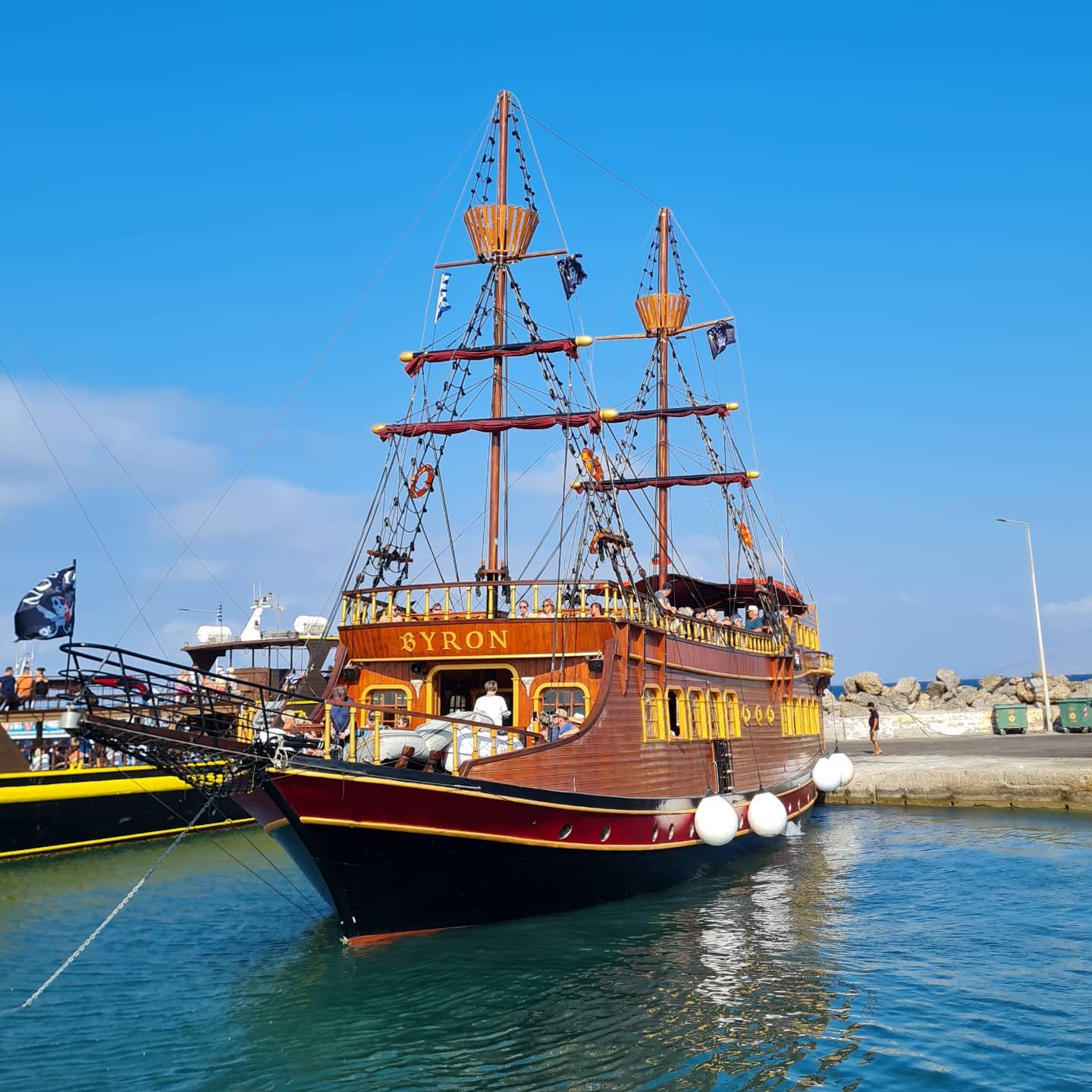 Virgin cruise today with Byron. Καλό ταξίδι!
#threeislands #boat #kosisland #plati #platiisland #pserimos #kalymnos #cruise #byron #tigakitours