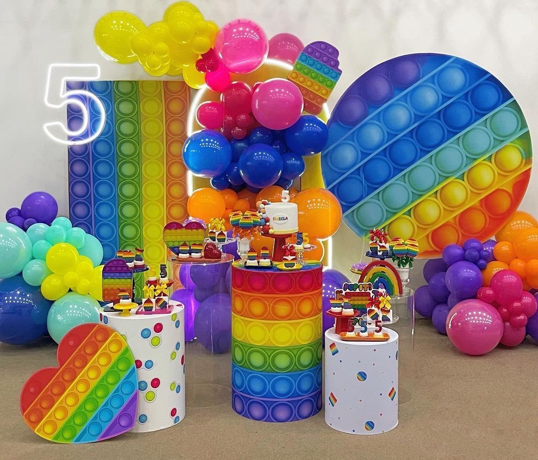 Pop it Theme #balloondecorideas
.
.
.
#balloonistics #events #inspo #eventstyle #eventplanner #styledevents #styledparty #party #kidsparty #kidspartyideas #birthday #birthdayparty #bridalshower #kitchentea #christening #balloons #balloongarland #valentinesday #partyinspiration #partyinspo #baptism #babyshower #partystyle #1stbirthday #celebration #partyballoons #partystyling #weddingballoons