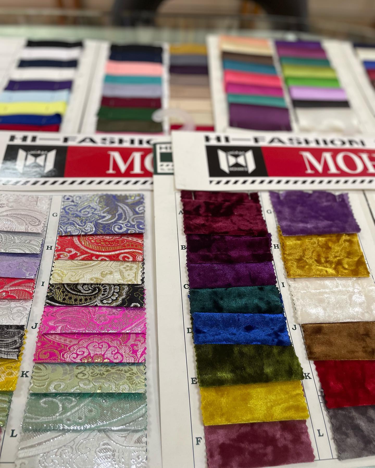 Wholesale and retailers of a wide range of dyed fabrics…
.
.
.
.
#dubaitextiles #wholesalefabrics #retailfabrics #abayawholesale #textilecitydubai #burdubaitextilesouk#deiratextilmarket #qualityfabrics #velvet #silk#chiffon#organza