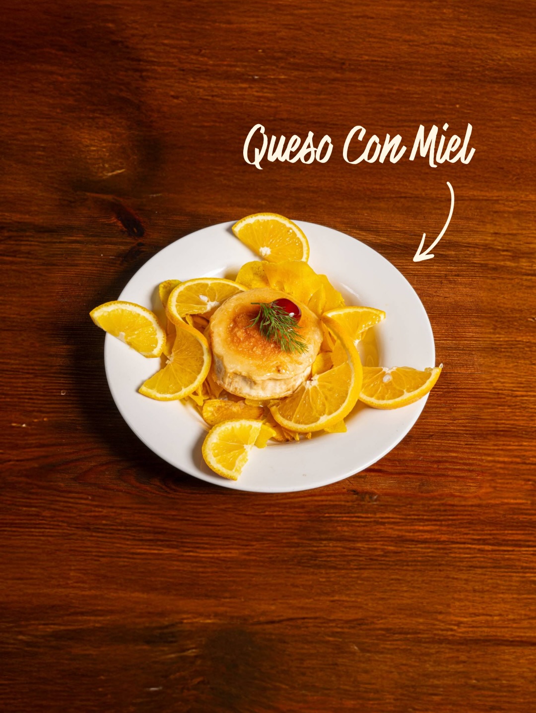 The perfect pairing doesn’t exi…🍯🧀
Our cheese with honey is proof that you don’t need a complicated recipe to create a masterpiece. It’s all about the quality of the ingredients and that touch of homemade tradition.
A staple on our menu that keeps our locals coming back. Drop by Camden, Chiswick or Clapham and grab a plate.
#londontapas #camdentown #spanishcuisine #honeyandcheese #authenticspain