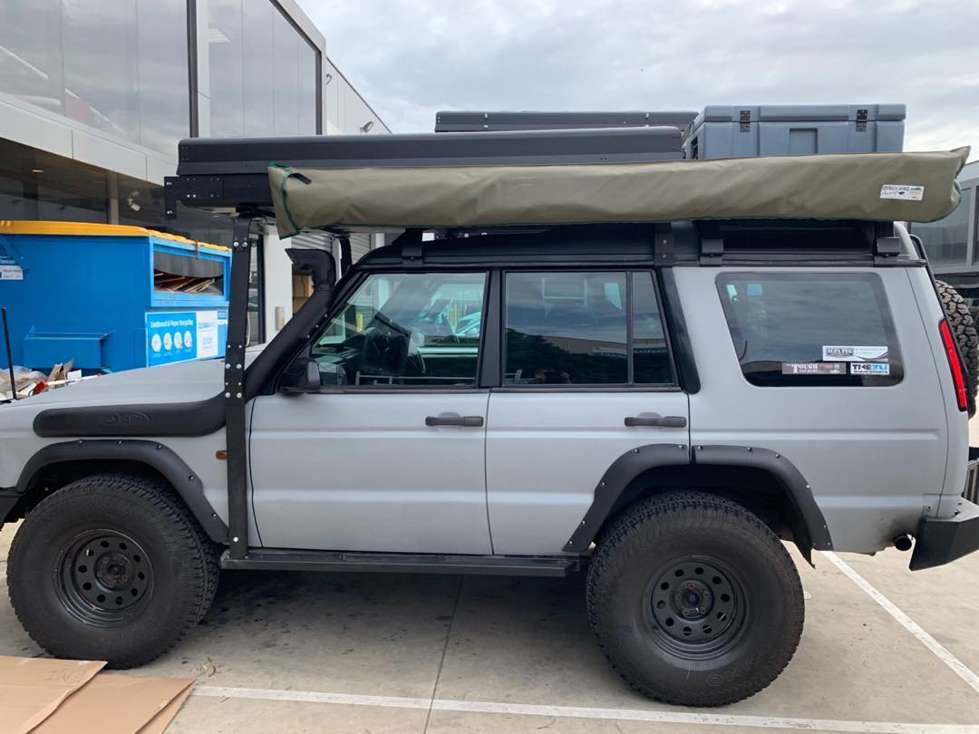 3m roof rack on Disco 2 - Allows Bundutop king size bed on roof + 900mm x 1600mm 300mm of roof ...
