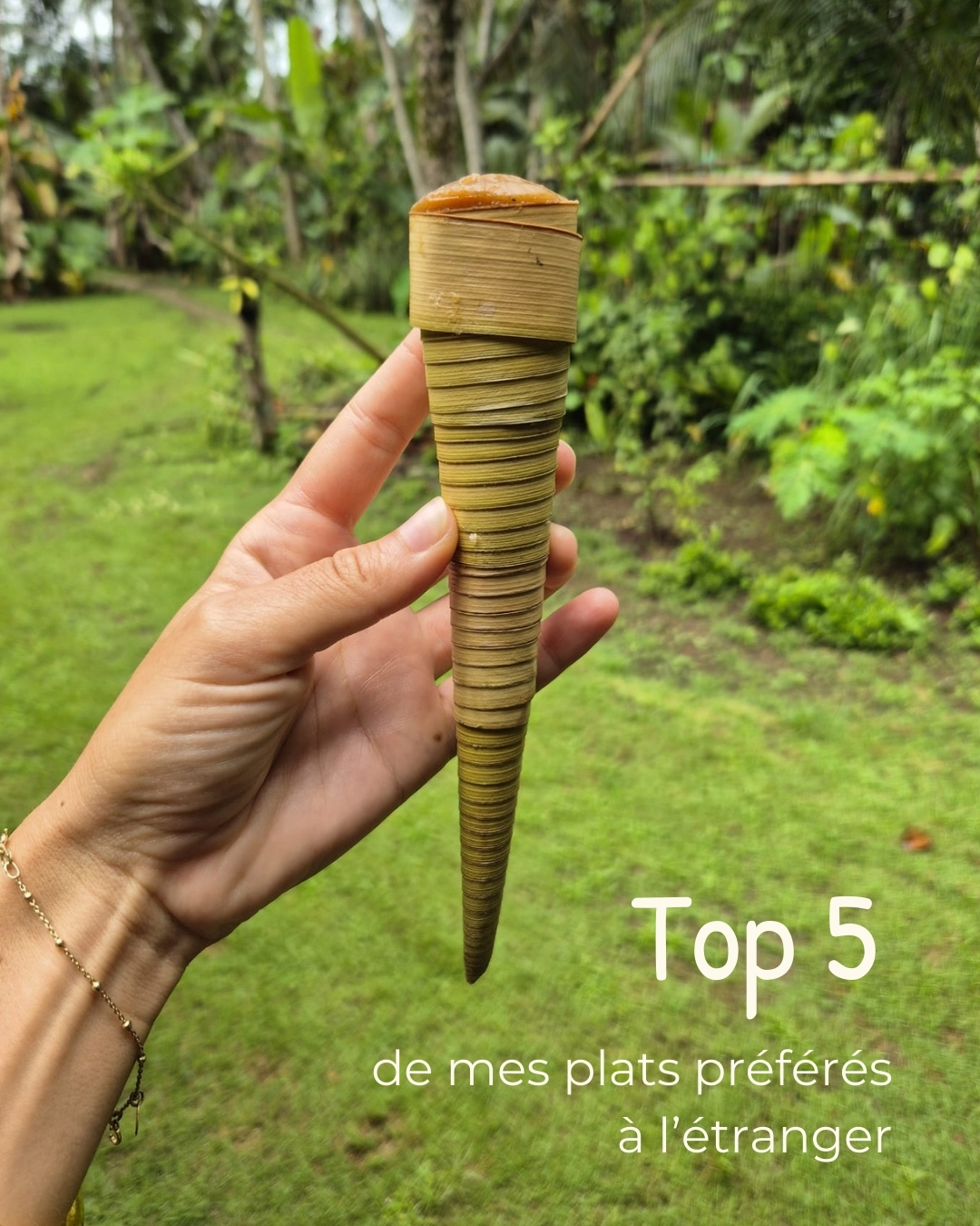 Mon TOP 5 de mes plats préférés découverts à l’étranger ✈️🍜
Voyager, c’est aussi découvrir une culture à travers sa cuisine. Voici les plats qui m’ont le plus marqué lors de mes voyages :
🥇 Bún chả – Vietnam
Un équilibre parfait entre viande grillée, herbes fraîches et vermicelles. Un vrai coup de cœur.
🥈 Bánh cuốn – Vietnam
Délicats, fondants, subtils… tout ce que j’aime dans la cuisine vietnamienne.
🥉Amok – Cambodge
Un curry doux et crémeux au lait de coco, plein de finesse et de saveurs.
4️⃣ Enchiladas verdes – Mexique
Gourmandes, réconfortantes, avec juste ce qu’il faut de caractère.
5️⃣ Rice and curry – Sri Lanka
Un festival d’épices et de textures, différent à chaque bouchée.
👉 Et vous, quel est le plat qui vous a le plus marqué à l’étranger ? 🌎✨
#ctravel #travelplanner #voyage #backpacking #voyageauthentique #surmesure #itineraire #tourdumonde #FoodTravel #CuisineDuMonde #VoyagerAutrement #PlatsDuMonde #FoodLovers #VoyageGourmand