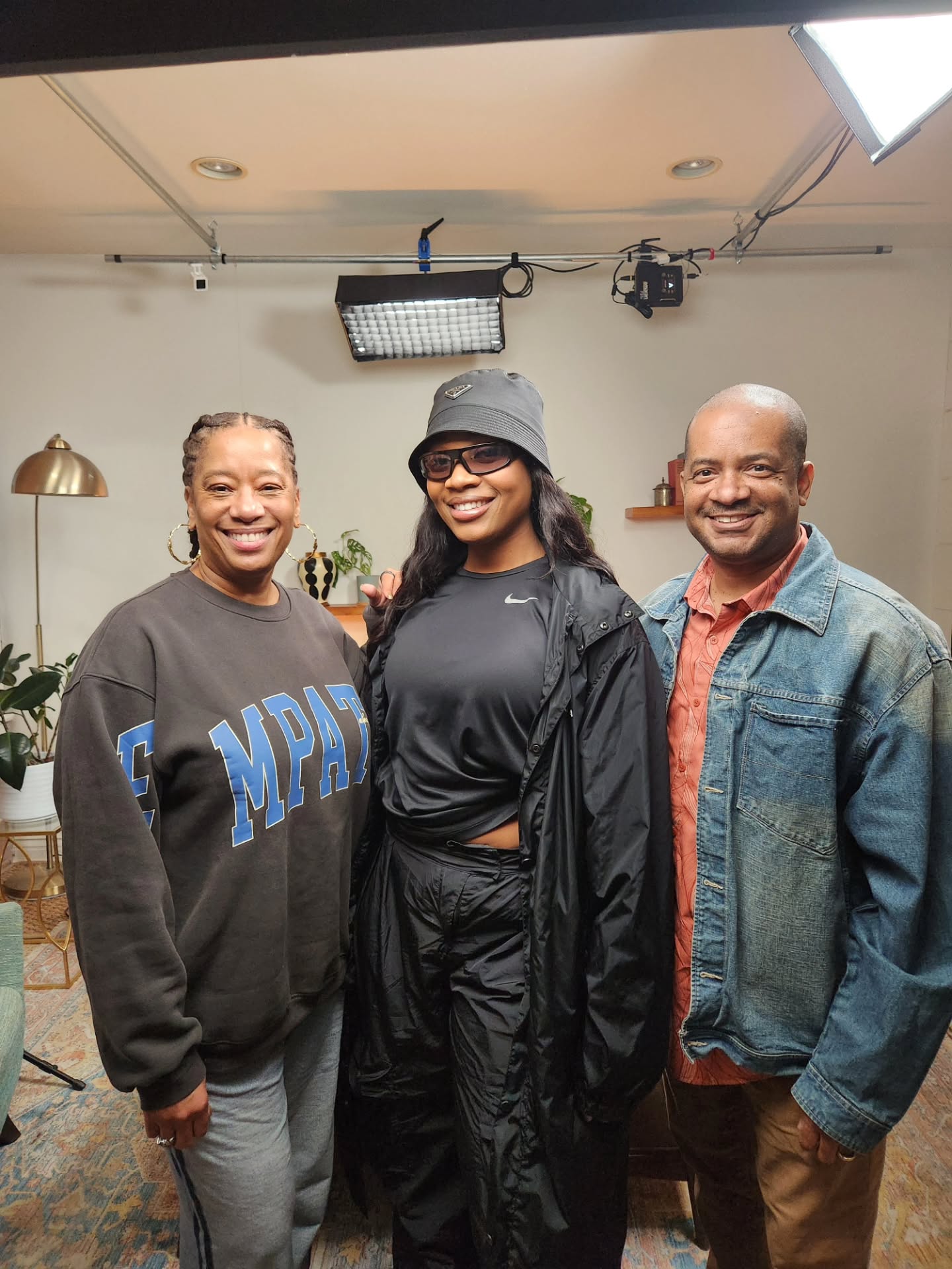 I knew that once @lisanebasquiat and @shavonec got together, it would be incredible. I knew her story of navigating Twitter, Instagram, and TikTok as an exec and creative, well-versed in music, tech, fashion, and beyond, would resonate with the viewers of Lisane's @shapingfreedompodcast .
And I was right. 🥳
Please check out the episode released this week: https://bit.ly/4a5yLi0
In the early 2010s, I was looking for a contact at Twitter. I was a senior editor at Yahoo Music and Digital Media Queen, THE @katrod30 referred me to Shavone. I've been amazed watching her blaze a trail unmatched ever since.
Thanks Shavone C!