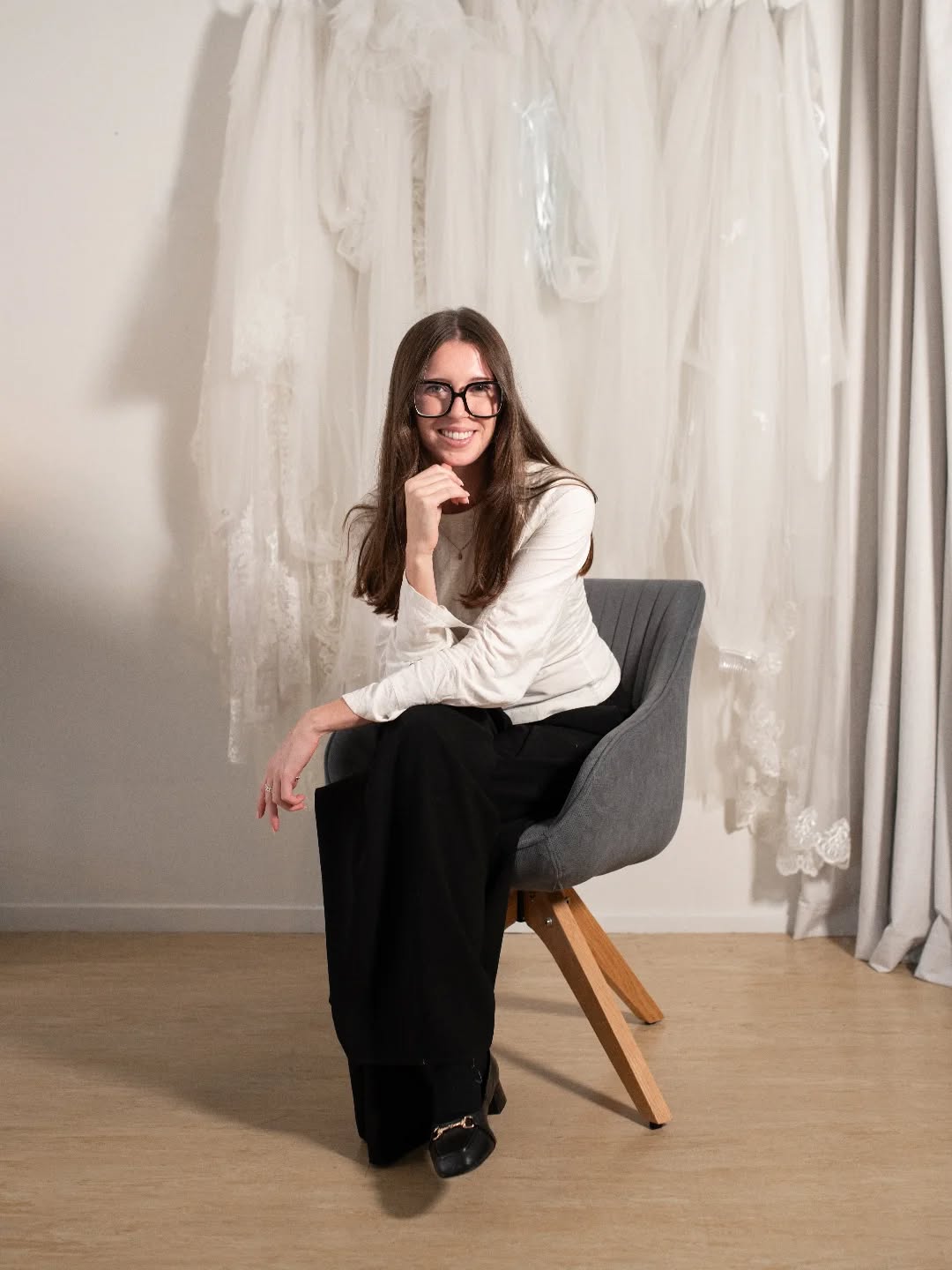 T E A M
I am so excited to officially introduce you to our wonderful Annabel! (and this is so overdue)
Many of you have met her before, but for those of you who haven't, here are a few facts about her!
• (sadly) gluten free
• cat mum of 2
• degree in fashion and design
• wordle expert
• founder and creator of the beautiful @annabelswims
I would be absolutely lost without this incredible woman, and together we are building something truly special. So if your fitting is with this lovely lady, know you are in the best hands 🫶
📷 - @emilyrachelweddings
#smallbusiness #team #meettheteam