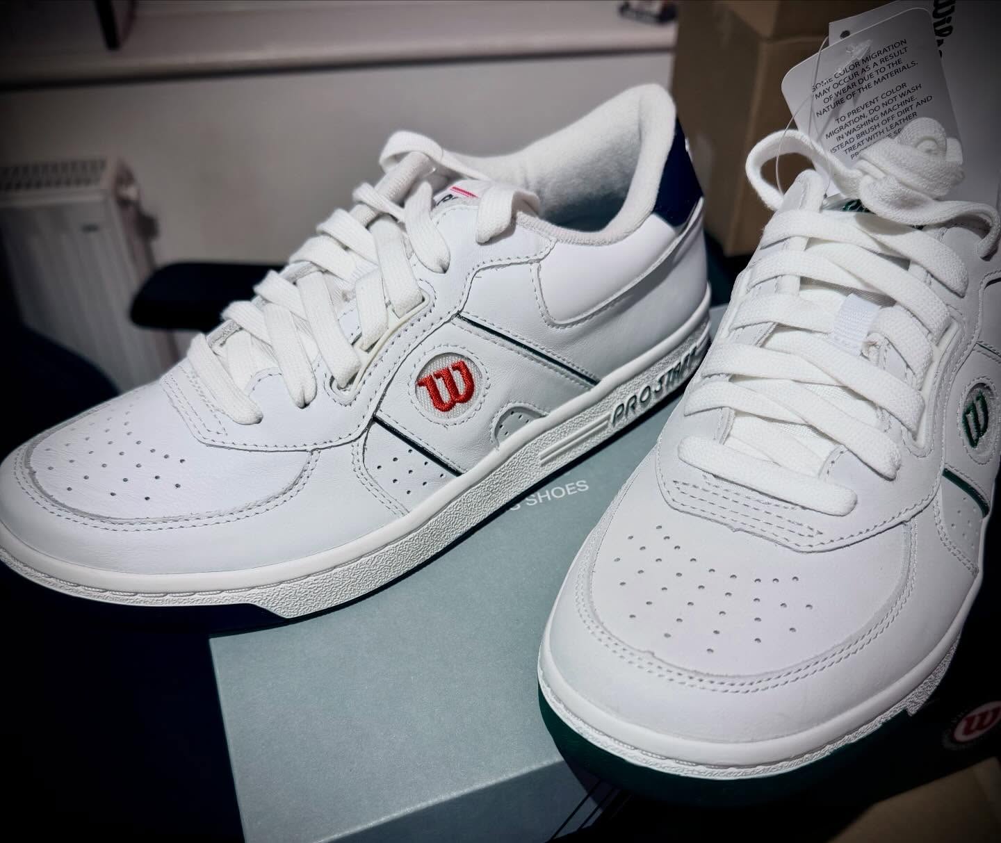 Ah the nostalgia these shoes bring back! Thanks very much to @wilsontennis for my little surprise package in the post yesterday 🙏🔥 #wilson #prostaff #racketspec #tennis #classic