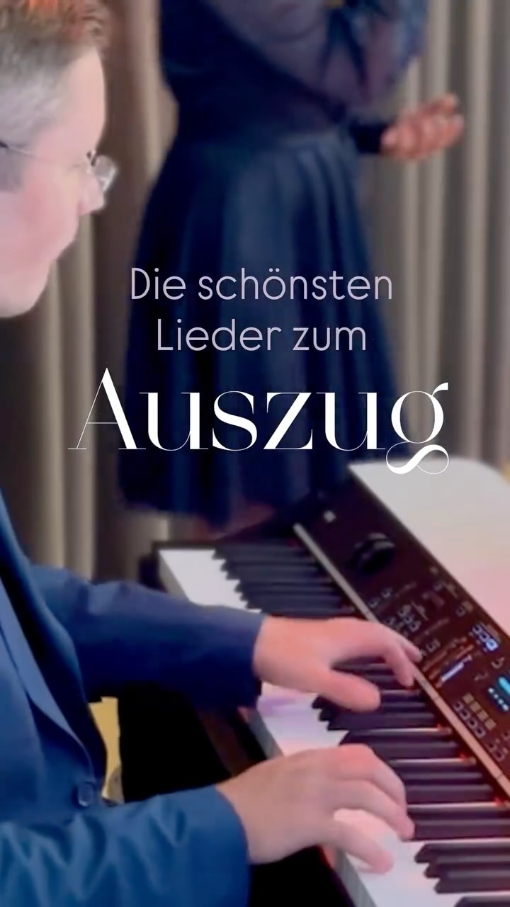 Die schönsten Lieder zum Auszug 💜
„Unser Tag“ von Helene Fischer ist für viele Paare der perfekte Abschluss der Trauung:
emotional, positiv und mitreißend.
Genau dieser Moment – der erste Schritt ins gemeinsame Leben – darf sich leicht, glücklich und echt anfühlen.
💾 Speicher dir das Reel gern für deine Hochzeitsplanung!
Du suchst noch nach dem passenden Song für euren Auszug?
Schreib mir gern oder folge mir für weitere Ideen 🎶