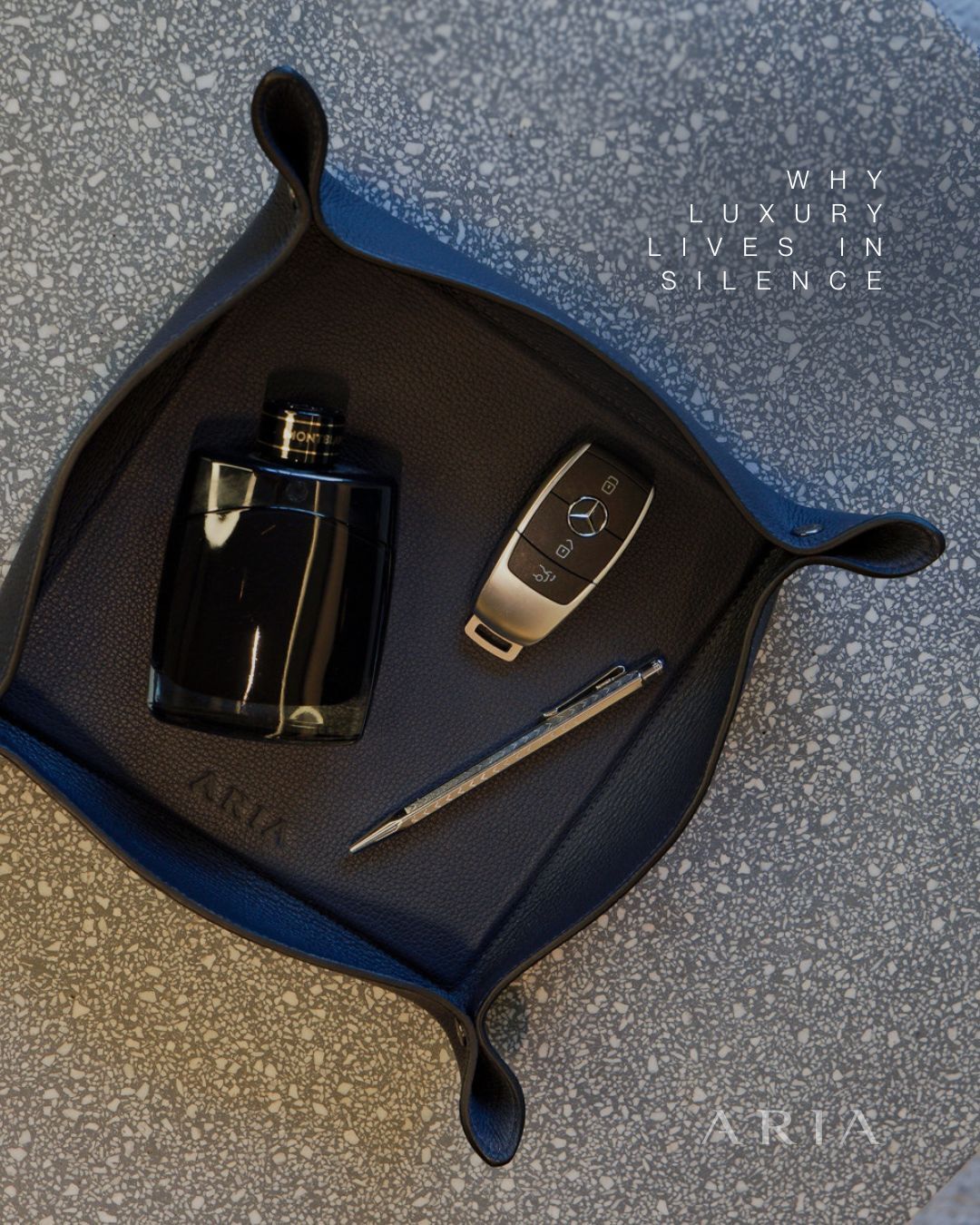 True luxury does not shout. It unfolds through a calm gaze, a gentle touch, and details perceived only through sensitivity.
At Aria, each piece is created to exist with discretion, presence, and depth.
It is in silence that design reveals its strength.
#AriaHome #QuietLuxury #SilentDesign #NaturalElegance #BrazilianDesign