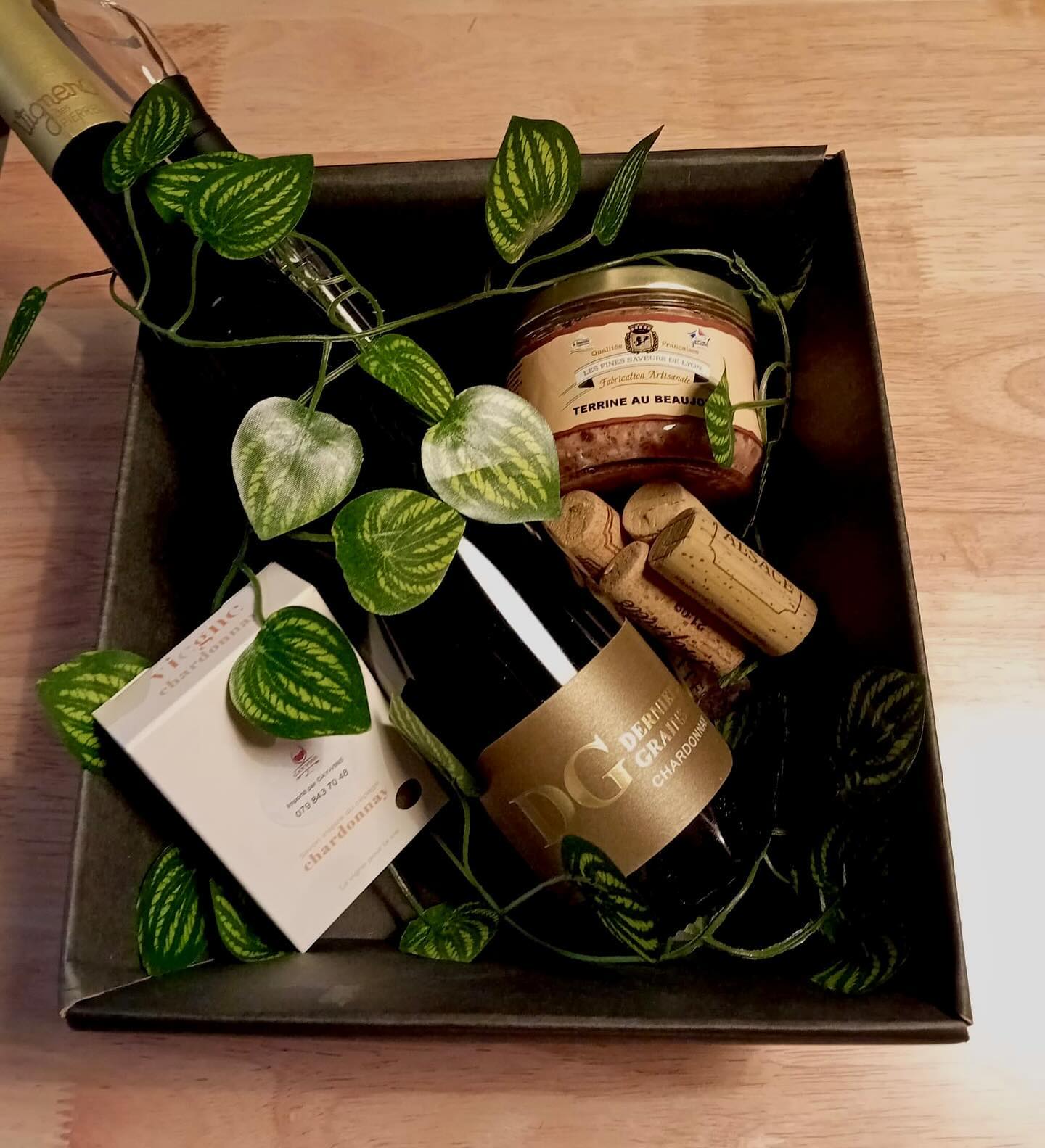 🔔 : Panier derniers grains Chardonnay 🍇
Prix : 29.00 CHF
#gayvins #vin #wine
