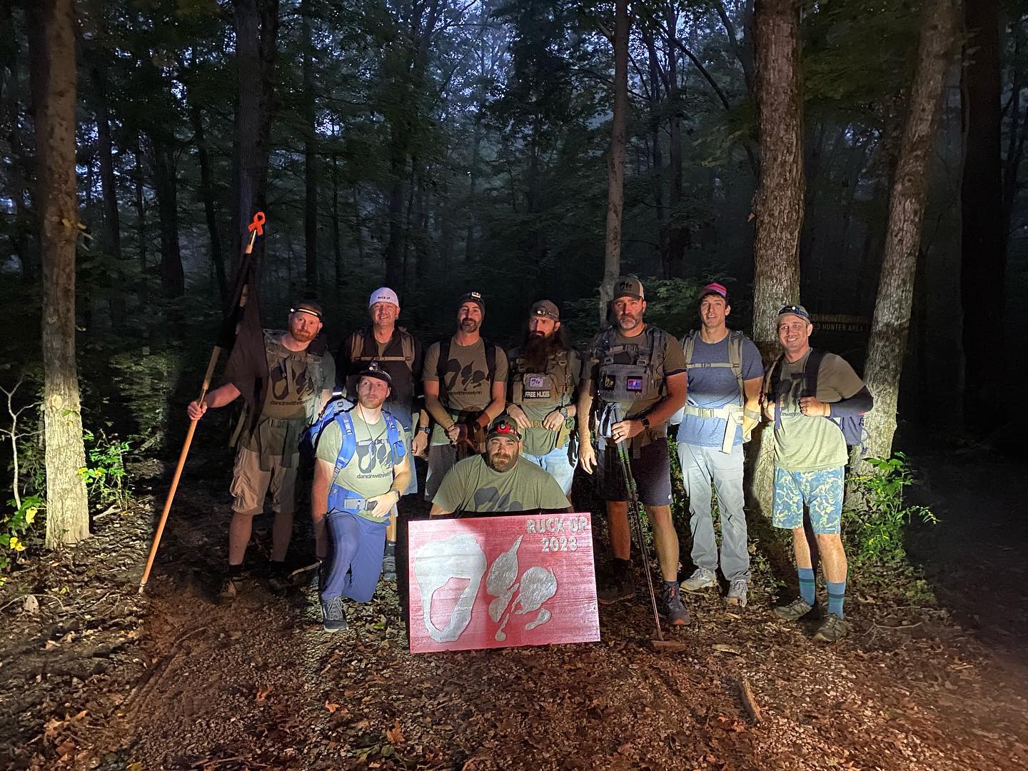 Day 1 started at 7:25 AM ☀️ The hikers have a long day ahead of them and will be finishing 21.5 miles by the end of the day! Ruck up!