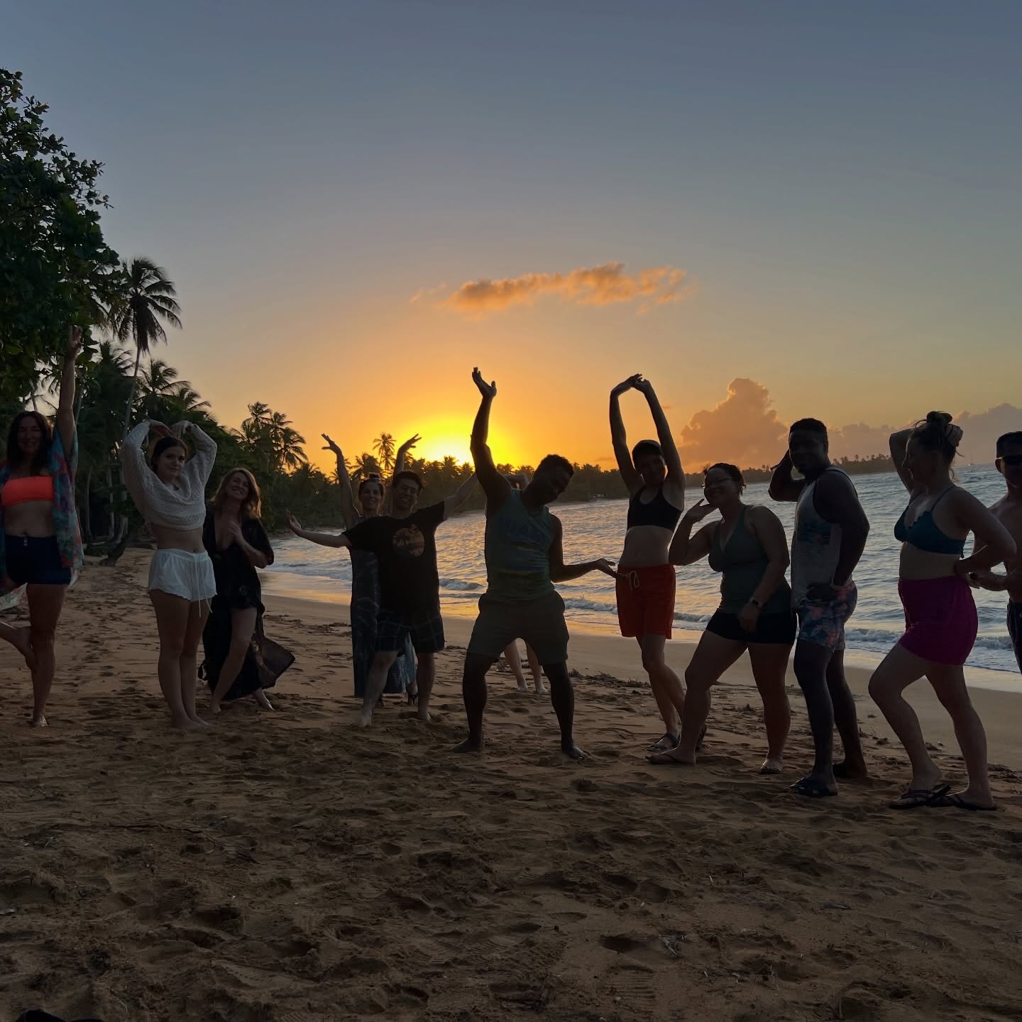 ☀️ Another warm afternoon on the beach with BailaMar family! Full of smiles, joy and love 🧡
What could be better that chilling with friends, sharing stories, soaking up the Caribbean sun ☀️, and enjoying paradise views 🌊
———
Want to join BailaMar Bachata Camp? We have more tours to the Dominican Republic coming up this year:
February 21 – March 7, 2026 (sold out)
June 27 – July 11, 2026
October 18 – November 1, 2026
December 5 – 19, 2026
More details at BailaMar.com
———
#bachata #dominicanbachata #dancetour #bachataholidays #dominicanbachata bachatatradicional