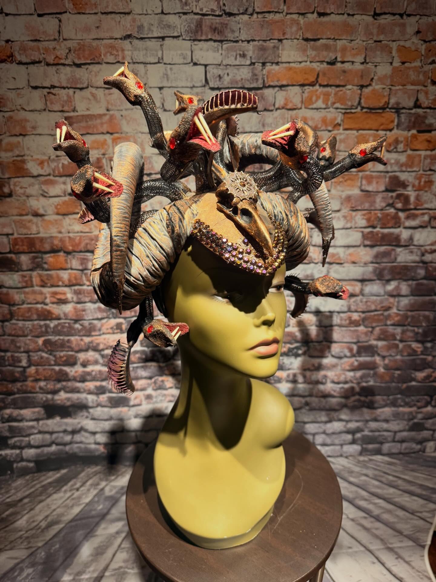 Now available MEDUSA headdress
#medusa #medusaheaddress #hybrid #medusavenusflytrap
#venusflytrap venusflytrapheaddress
medusaheadpiece medusacosplay medusacostume snake snakes snakeheaddress snakeheadpiece headdress wearableart headpiece gorgon medusagorgon priestess
greekmythology Stheno Euryale versace mythology chicagoartist