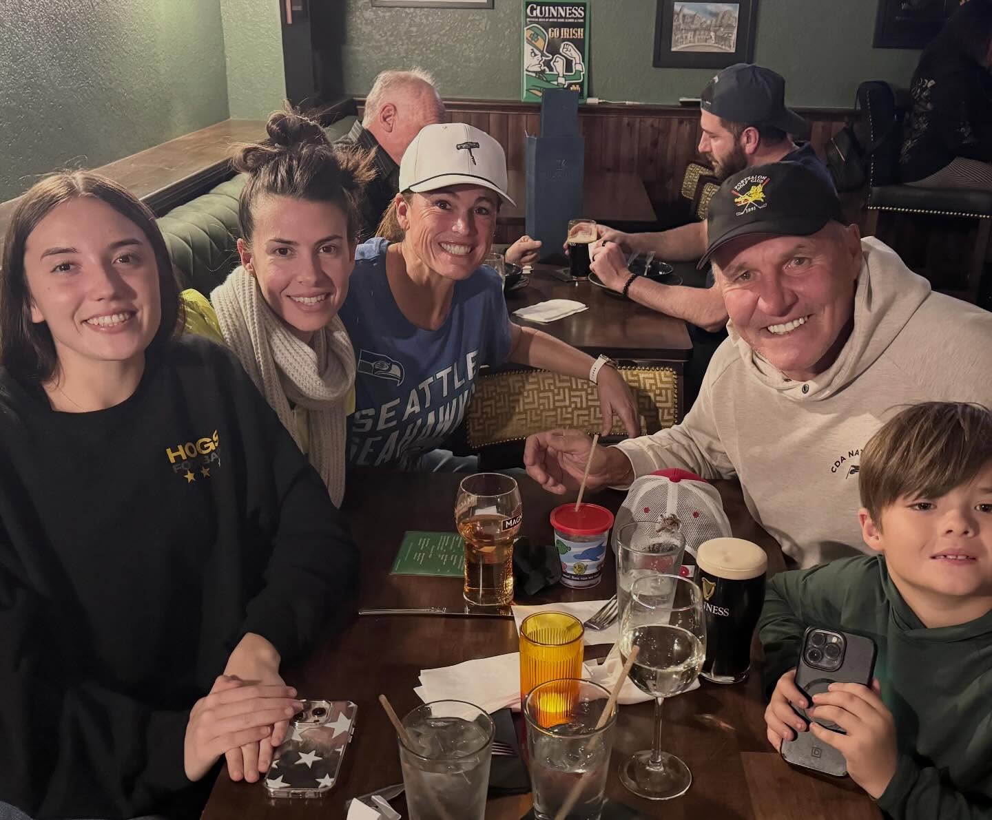 Family night at @thecastleirishpub @angela_rypien @rypienmark