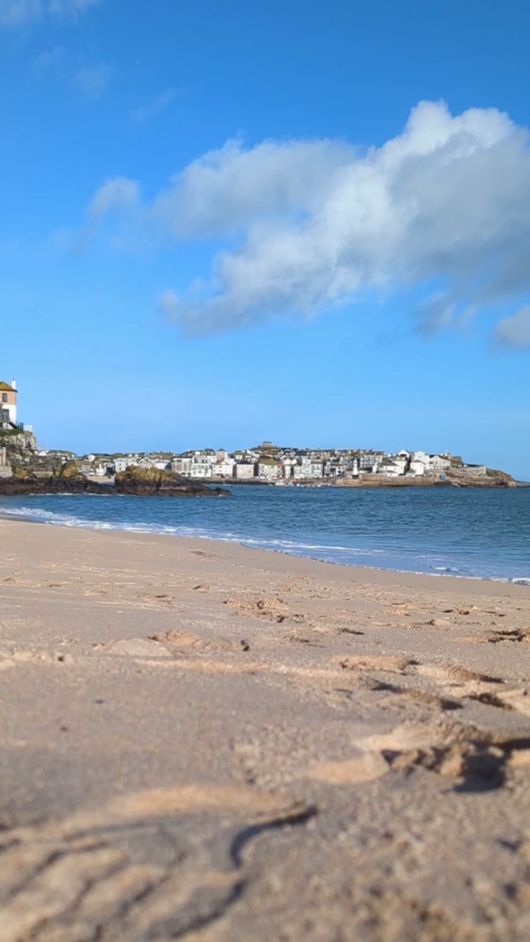 I get asked a lot what is covered in the marathon nutrition course — so here’s a detailed picture.
We look at:
• how to fuel day-to-day marathon training
• carbohydrate needs for long runs and key sessions
• race-week nutrition and carb loading
• fuelling on race day itself
• how to deal with illness and injury
It’s practical, evidence-based and designed to fit around busy training schedules.
If you want to feel more confident about your nutrition going into a spring marathon, you’ll find all the details via the link in my bio.
Next course starts 11 February.
#marathontraining #londonmarathon #manchestermarathon #brightonmarathon #marathonfuel