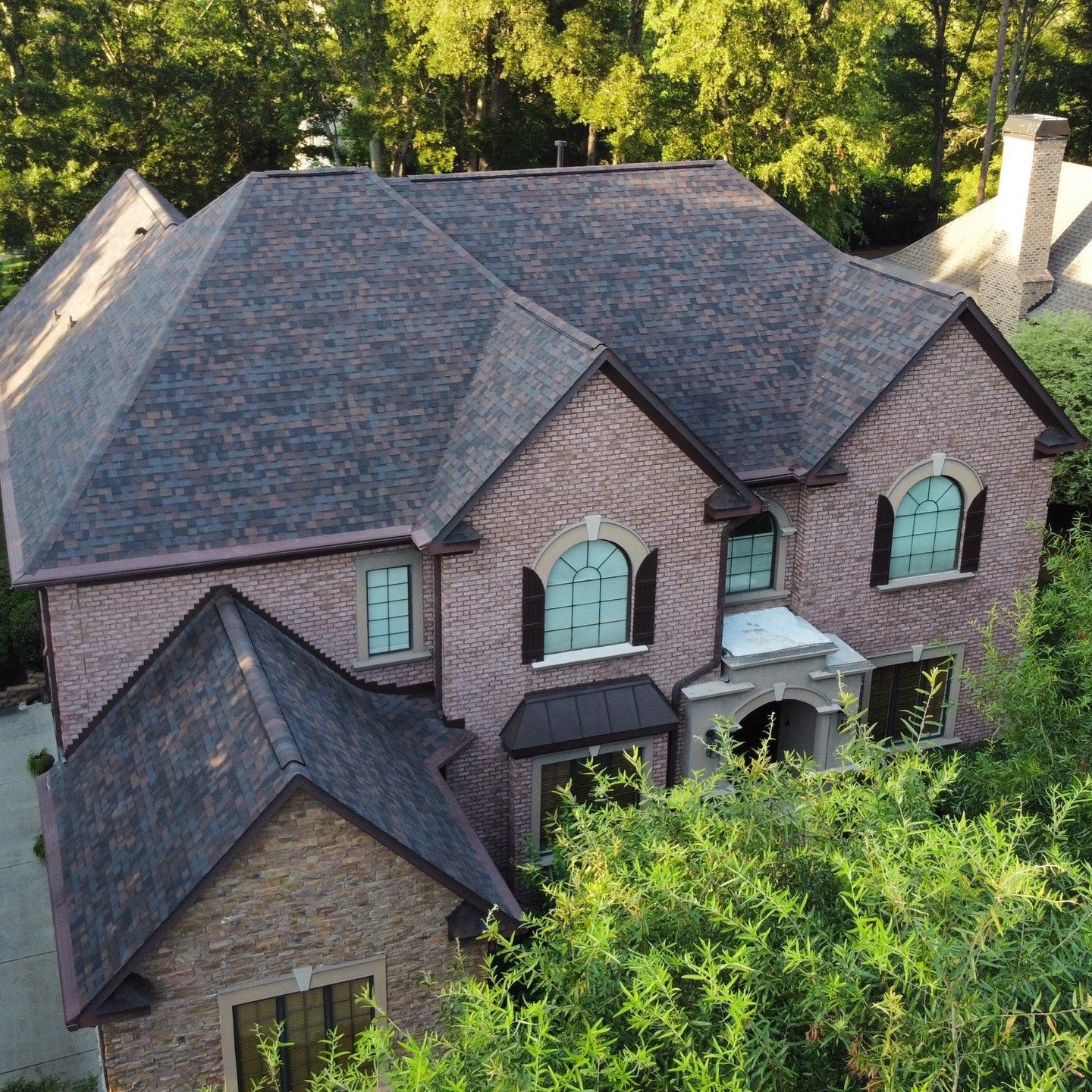 Duration Owens Corning - Burbon. The install has been completed and the color looks great!