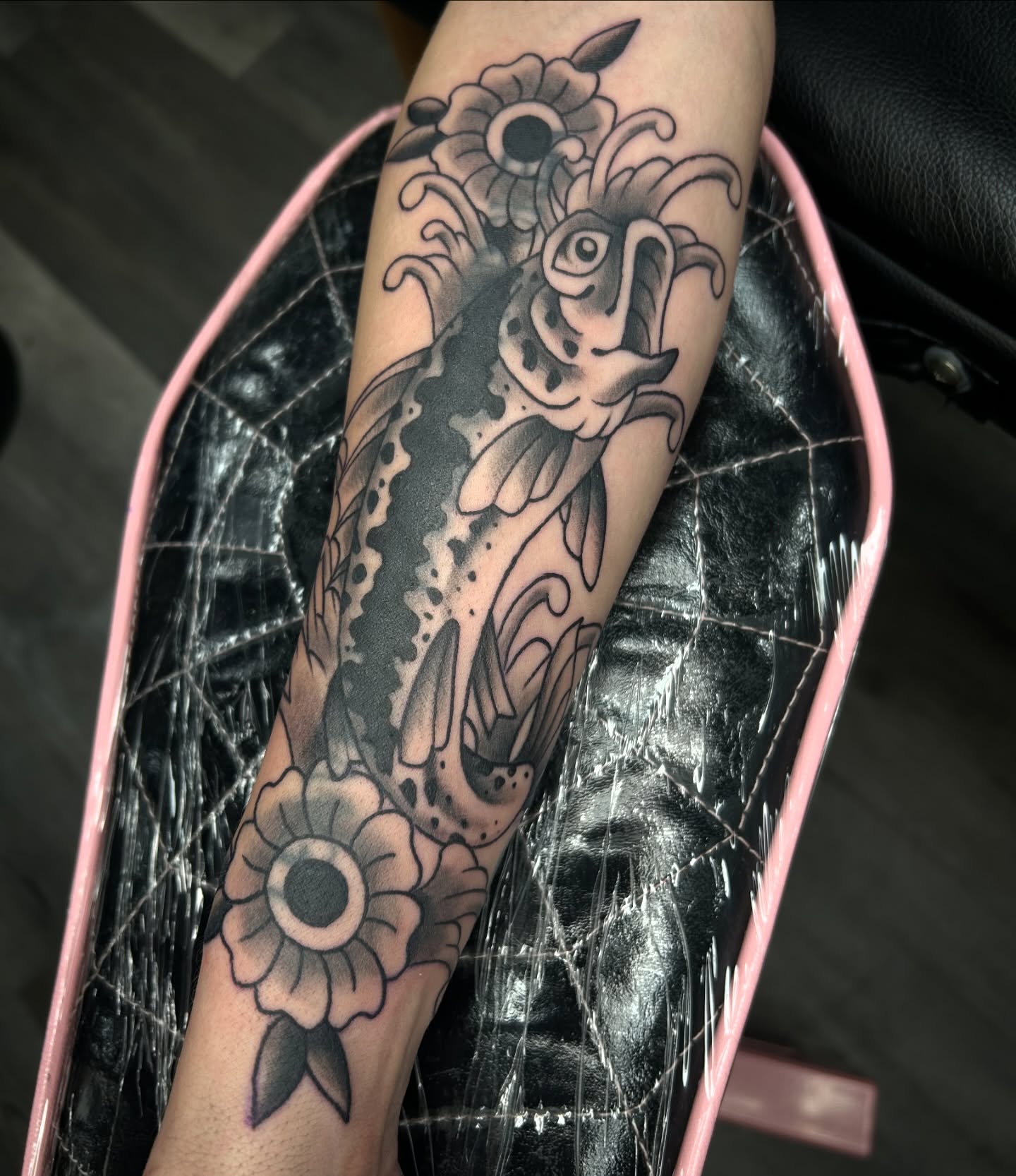 🎣 Catch of the day! @tayyyyy.lor got a big'n! Coverup of some words you'll see on the second slide 🖤
.
.
.
#trouttattoo #fishtattoo #coveruptattoos #pghtattooer #pittsburghtattooartist