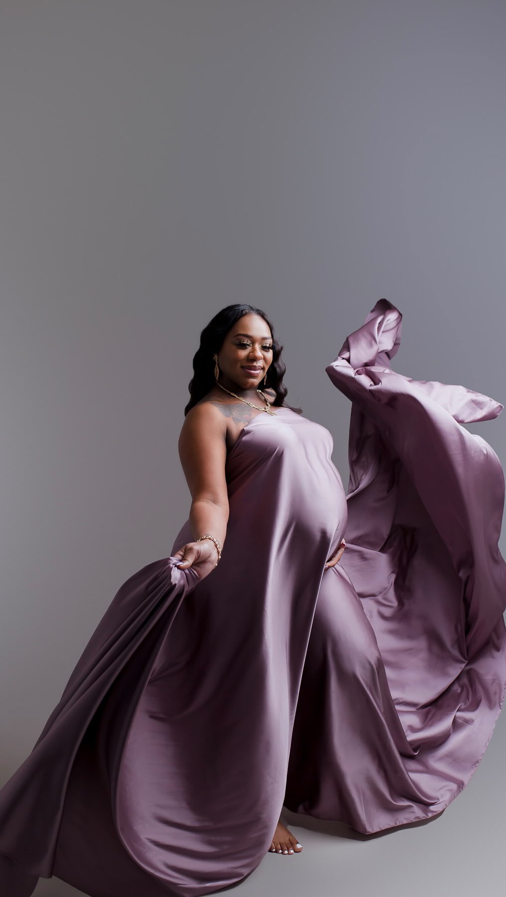 One of the best compliments I can receive is seeing you use your photos. The next is seeing you enjoy yourself at our session!
So many more but we could be here for hours and it already took me all day to recreate an old reel that I gave up on and then figure this one 😬🫣🤪
So I’m checking out for tonight so I can enjoy some hours left of this cold Friday with my family!
Happy Friday to all!!!