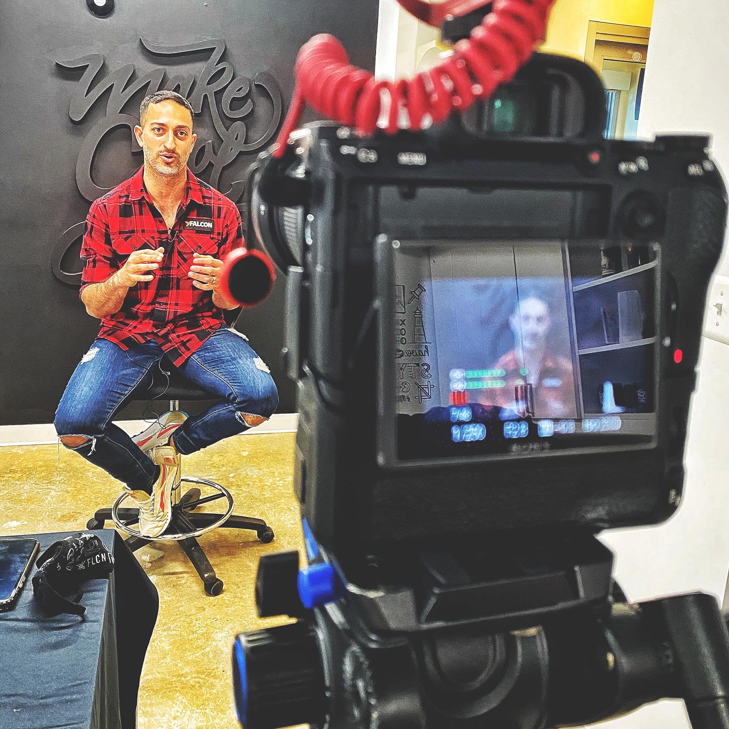 Some exciting news is about to drop!
.
.
#staytuned #news #announcement #partnership #branding #marketing #videomarketing #business