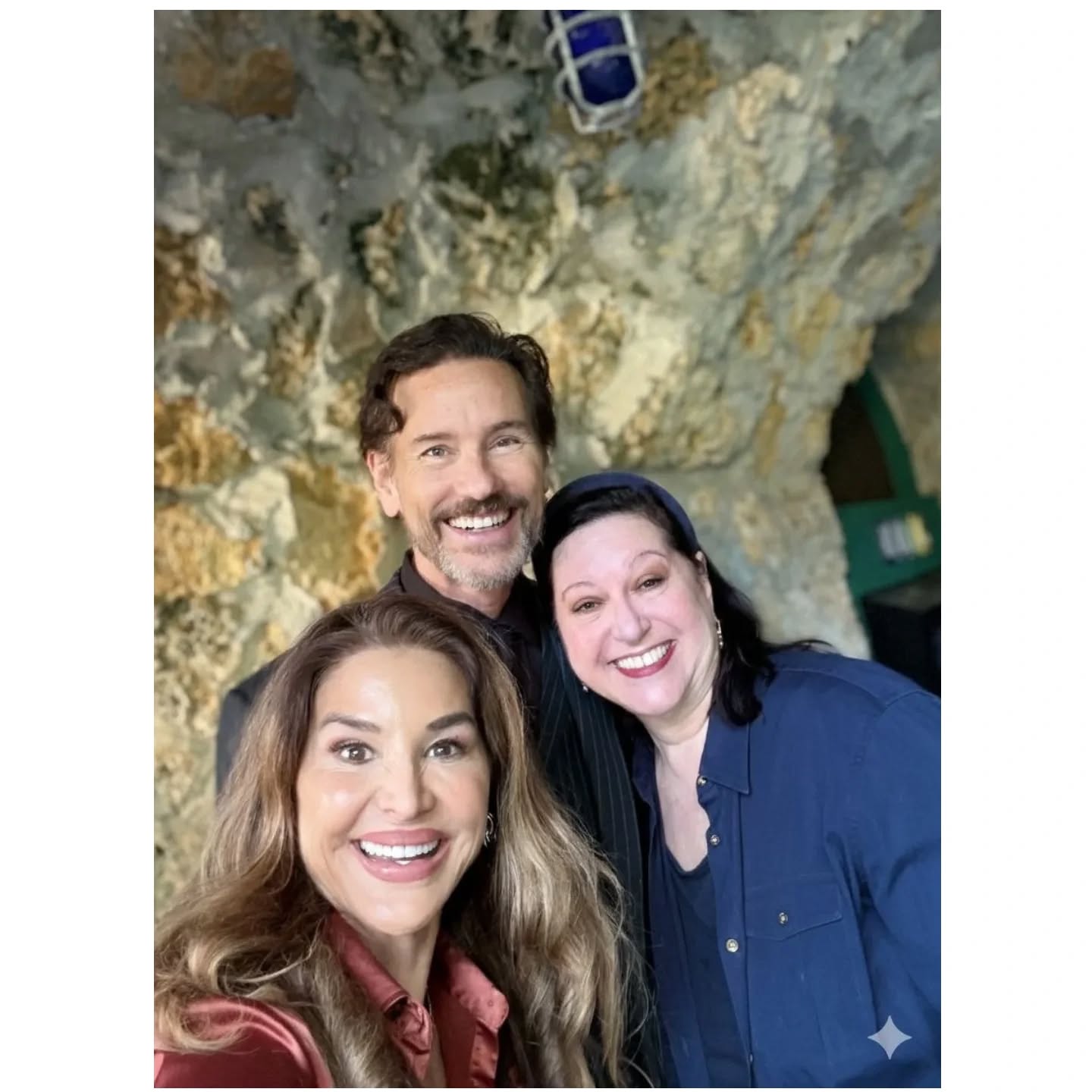 Actress, entrepreneur, and storyteller Denice Duff, with Michael Duff (Los Angeles Music Awards – Best Adult Contemporary Male Vocalist) and Gladys Margarita Díaz, Founder of Coral Rock Village—where art, music, and culture naturally connect.
🎶 Listen to Michael Duff’s music: www.michaelduff.com
.
.
.
.
.
.
#DeniceDuff
#MichaelDuff
#CoralRockVillage
#GladysMargaritaDiaz
#BestOfMiami
#BestOfCoralGables
#MiamiArtScene
#CreativeSpaces